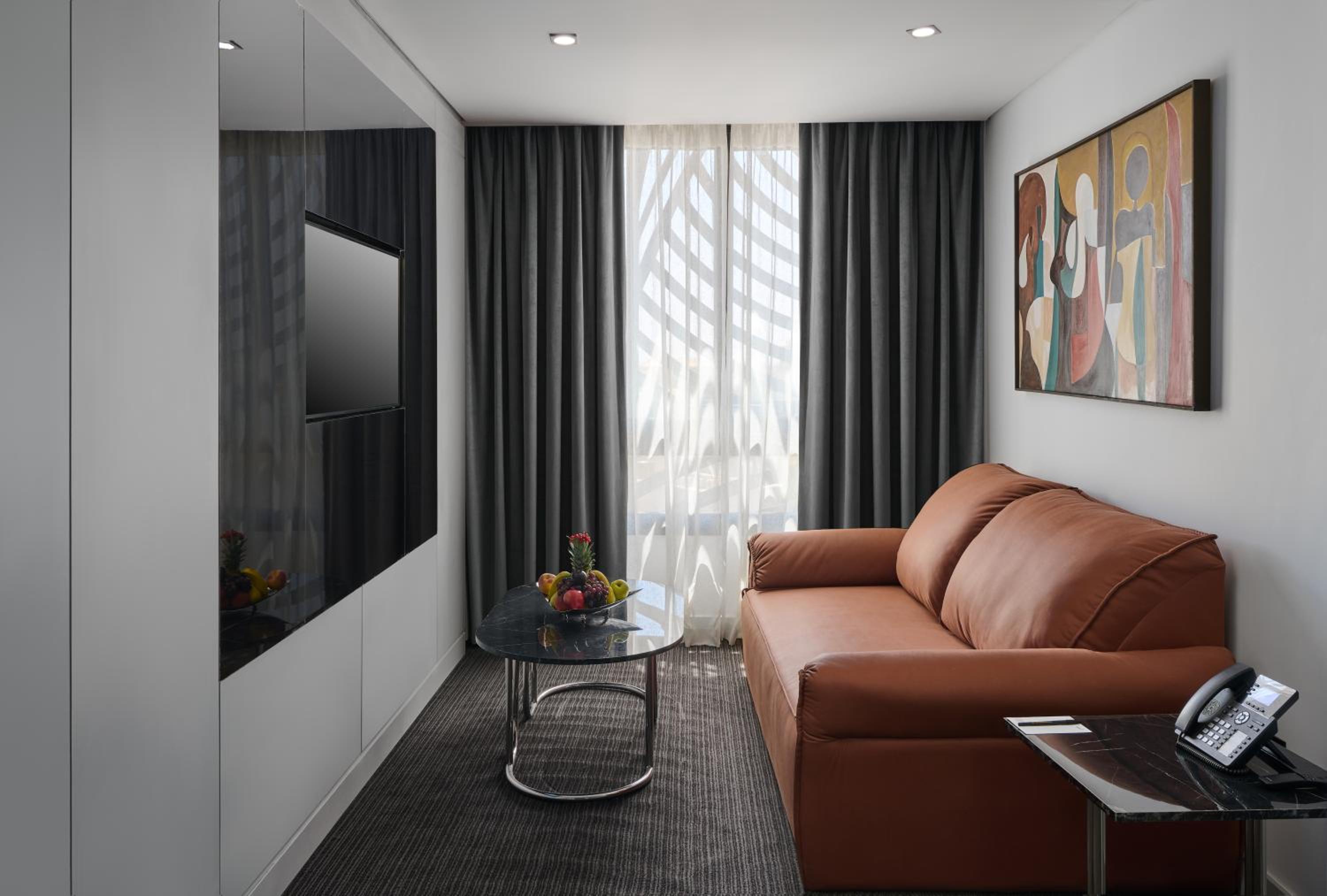 Smart Junior Suite - King Bed - City View