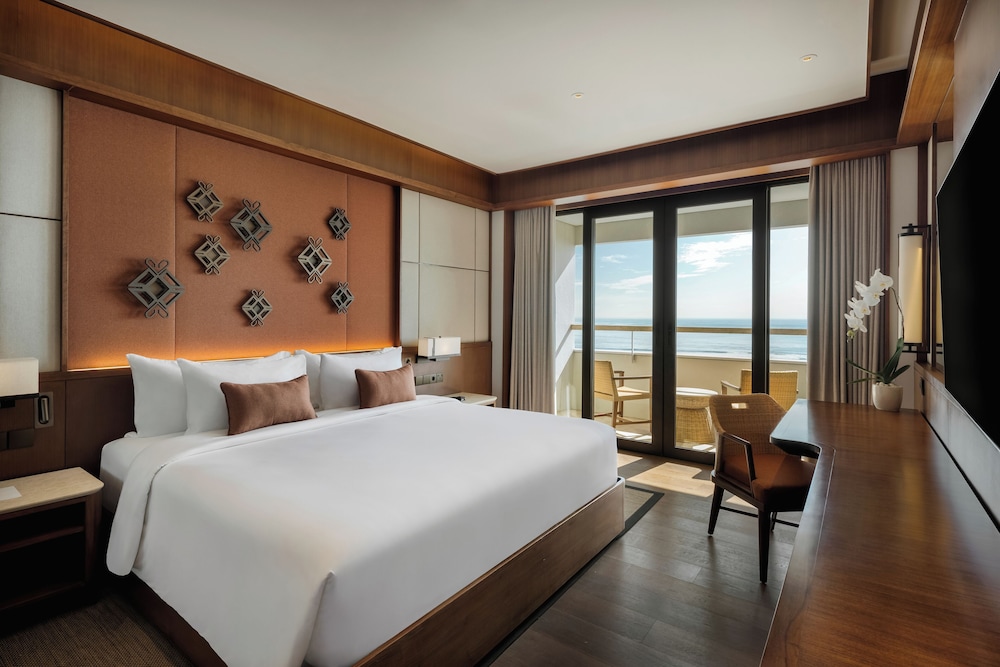 Deluxe Ocean View King