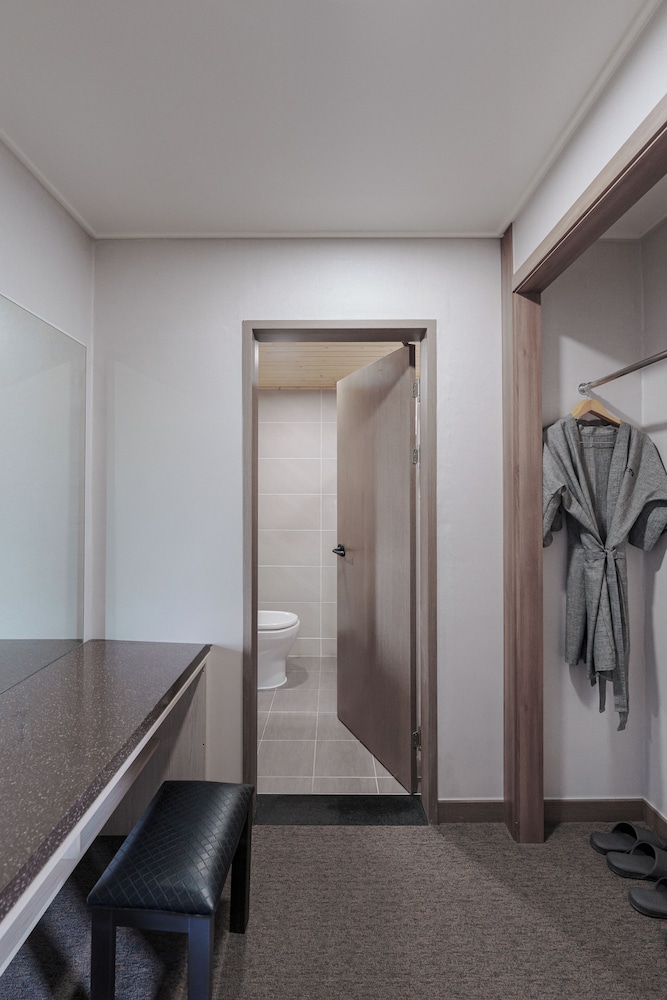 Deluxe Twin Room photo 2
