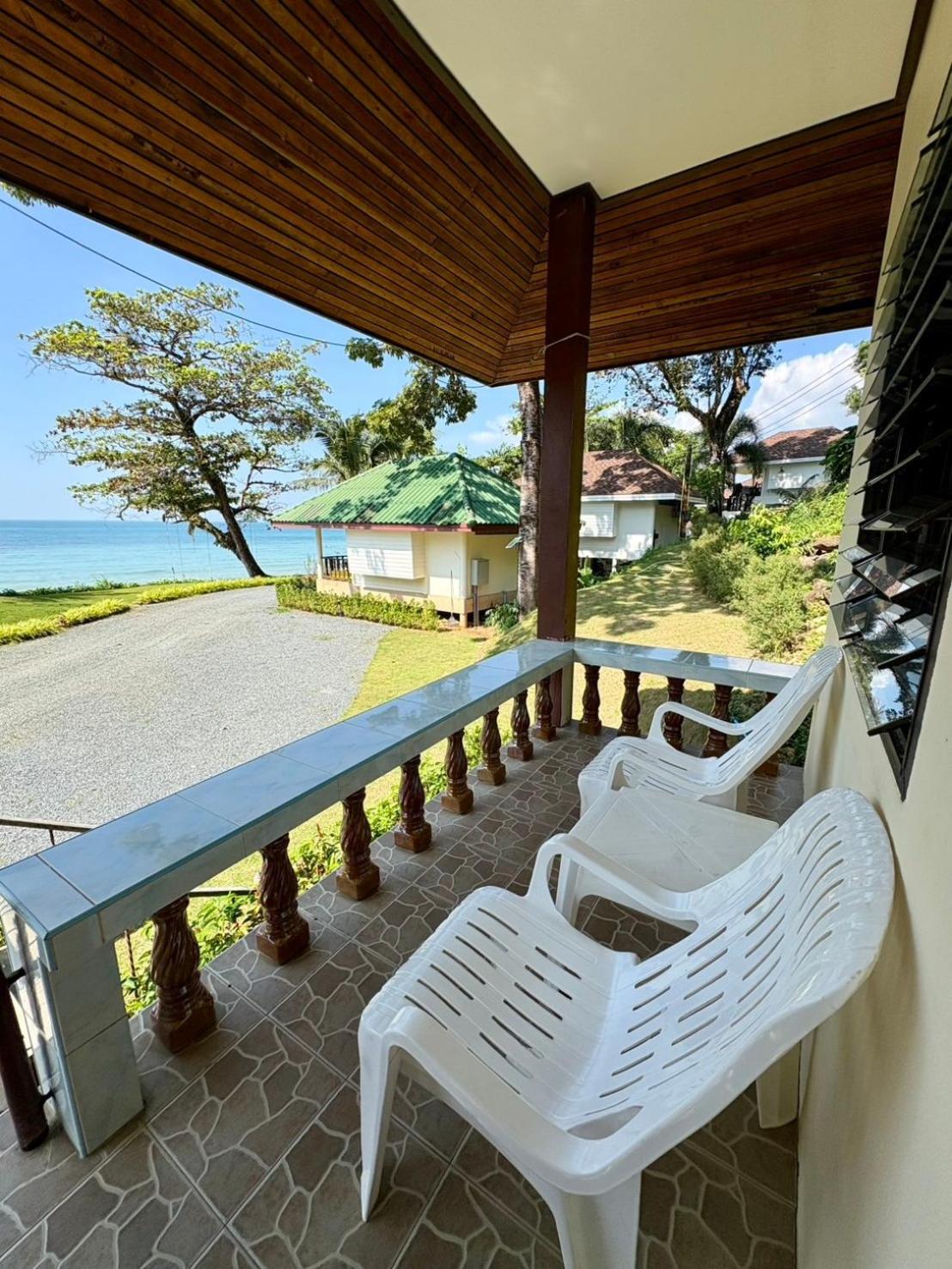 Bungalow with Fan photo 3