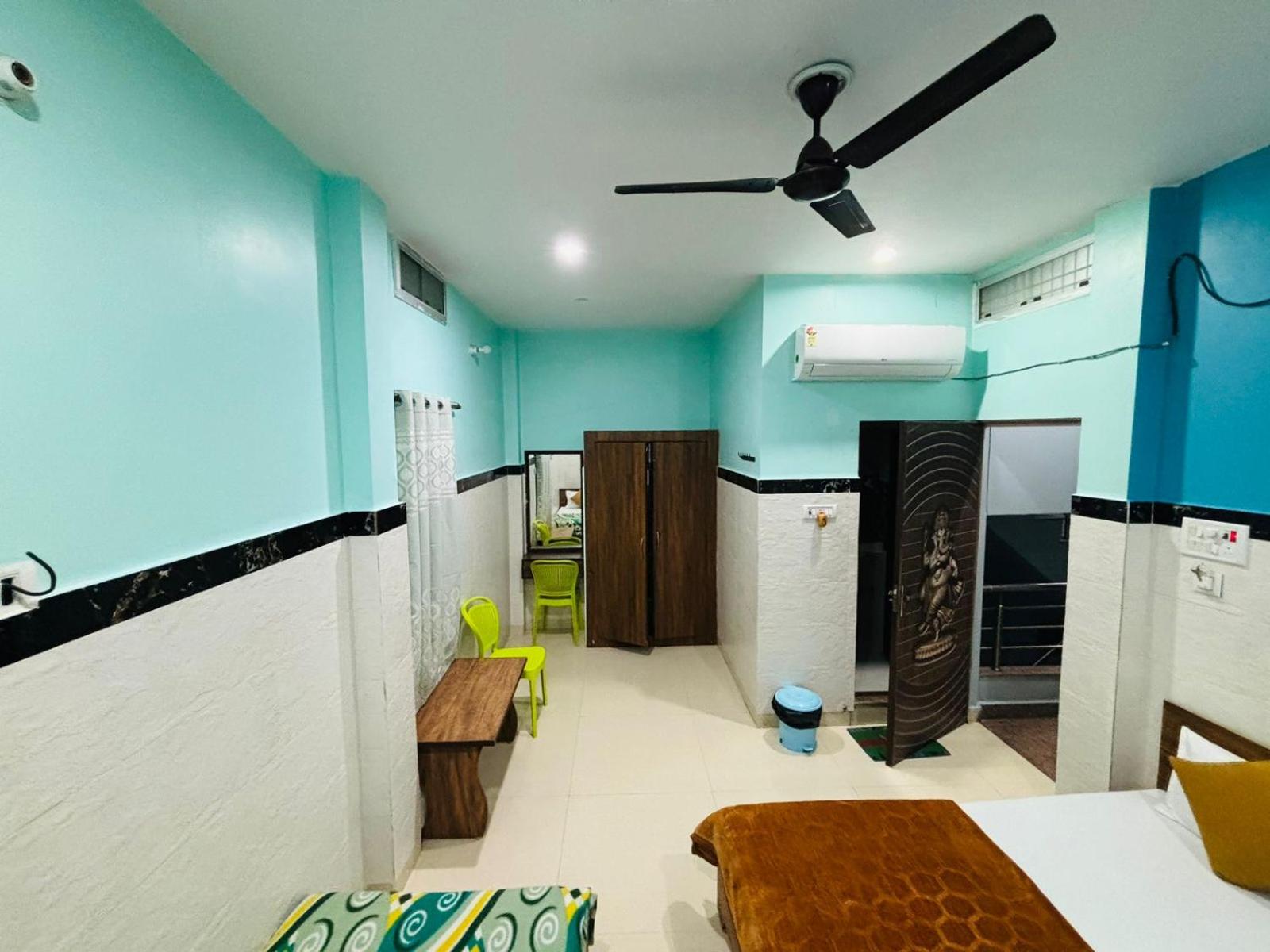 Triple Room - Photo 12