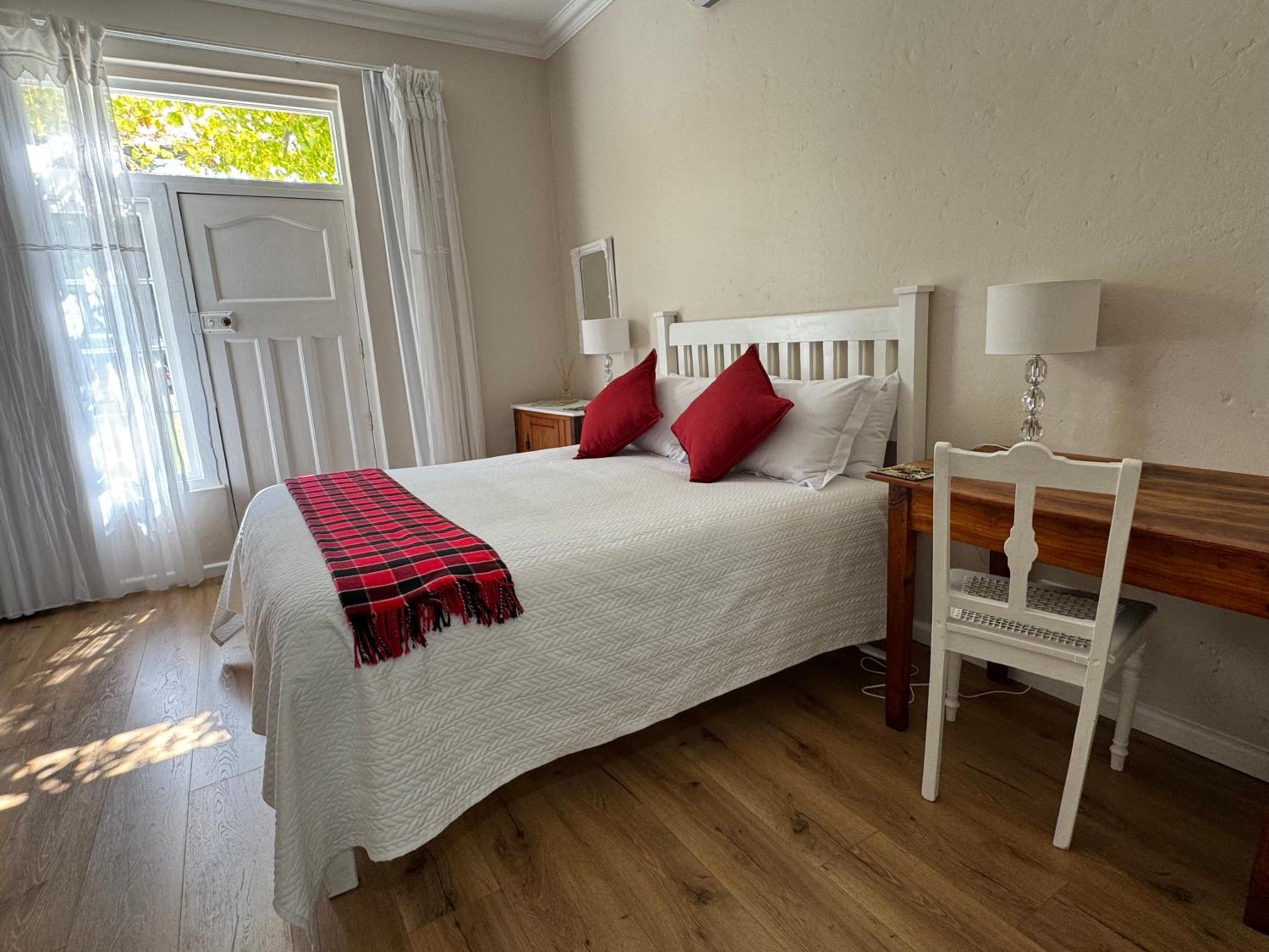 Queen Room photo 3