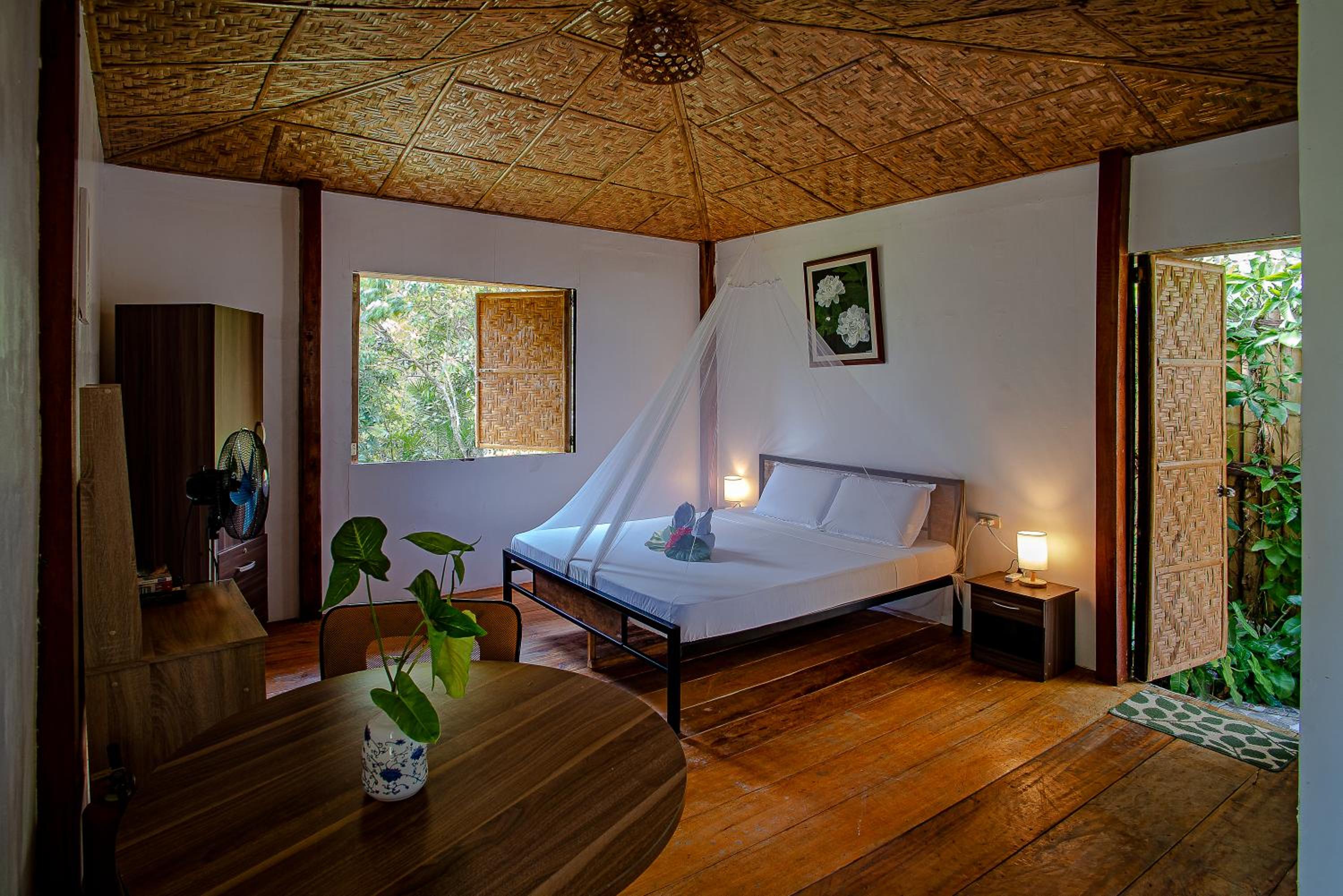 Standard Bungalow with Fan - Photo 1