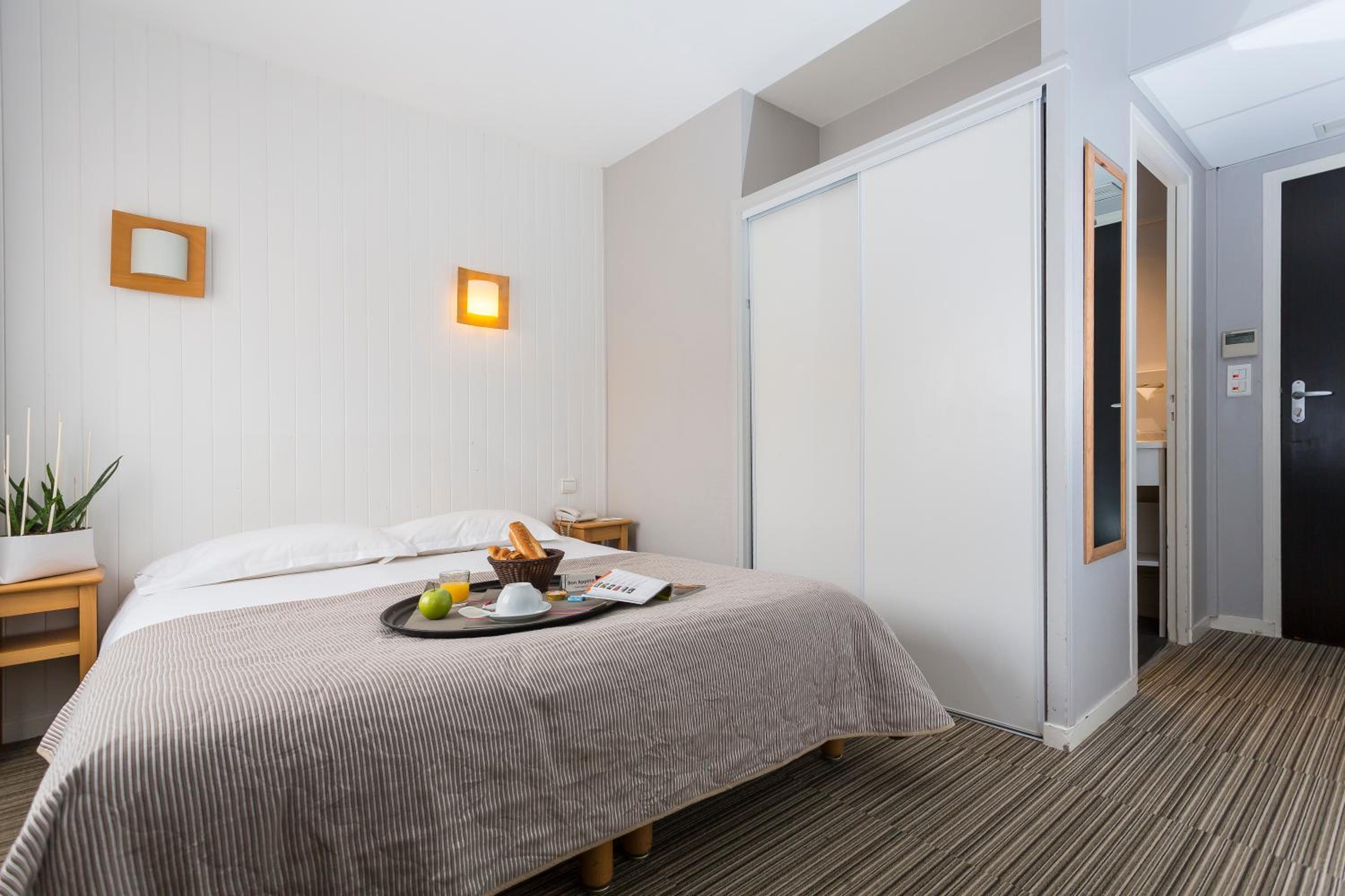 Superior Double Room - Disabillity Access - Photo 2