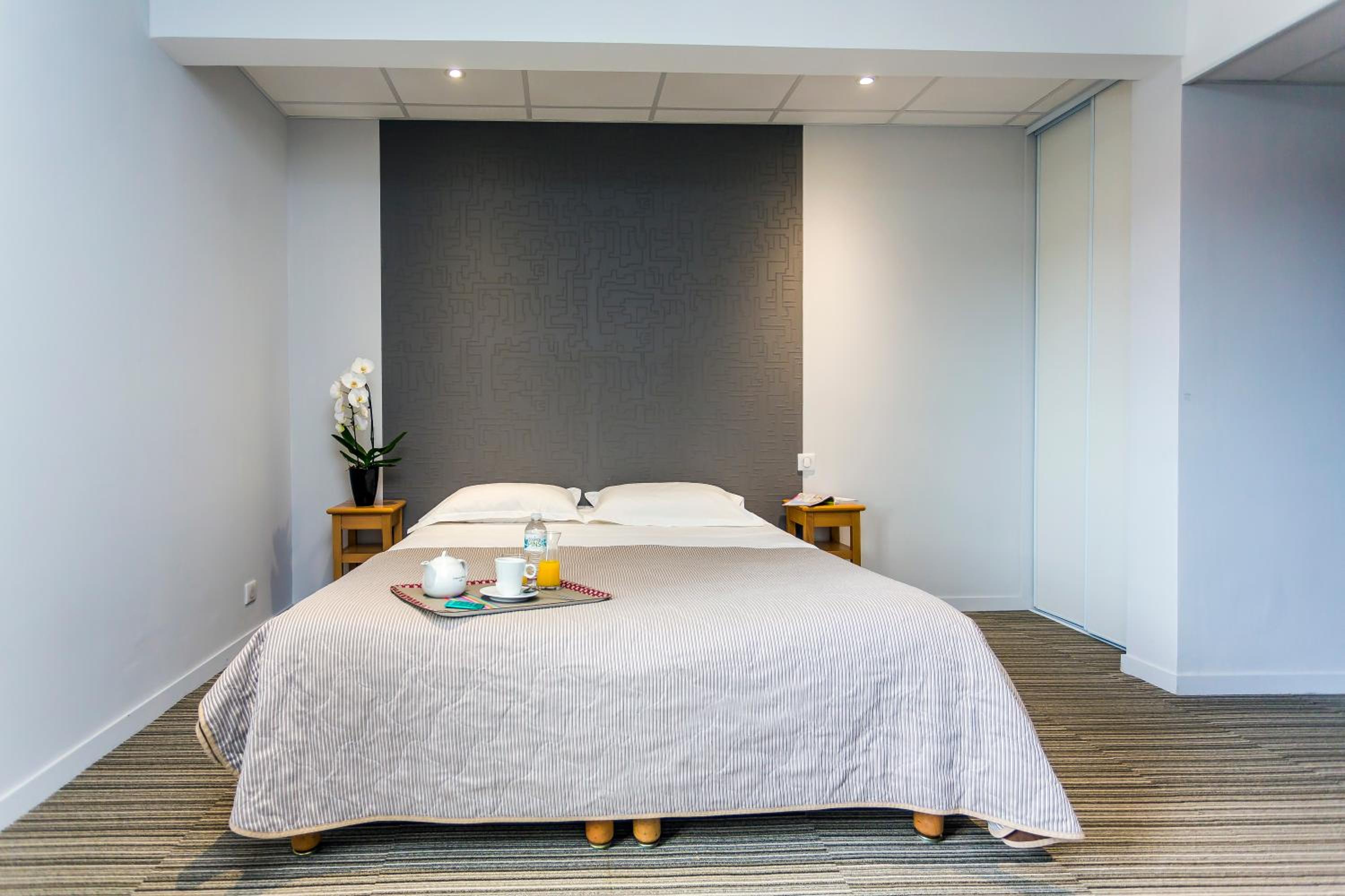 Superior Double Room - Disabillity Access - Photo 4