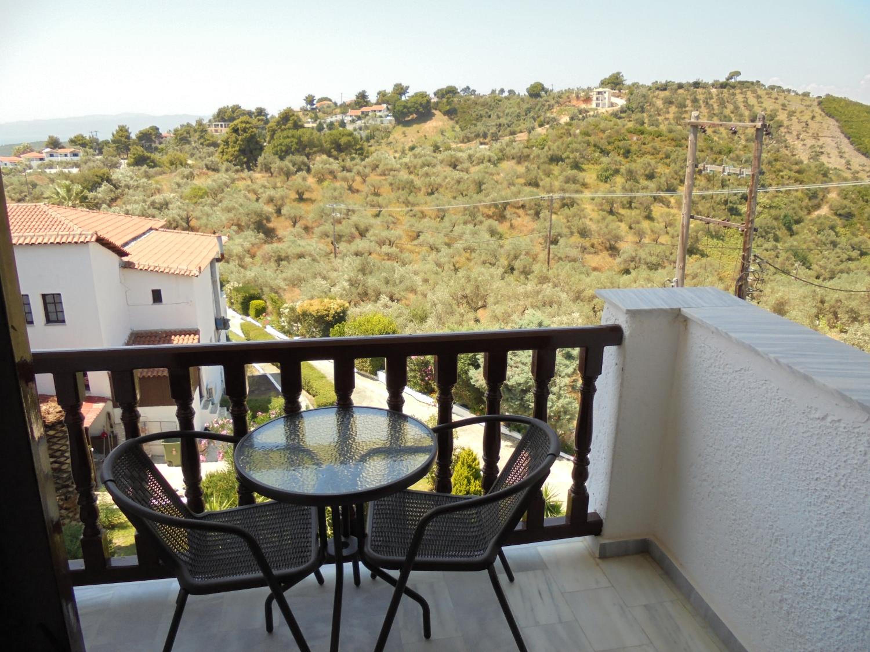 Twin Room with Garden View photo 3