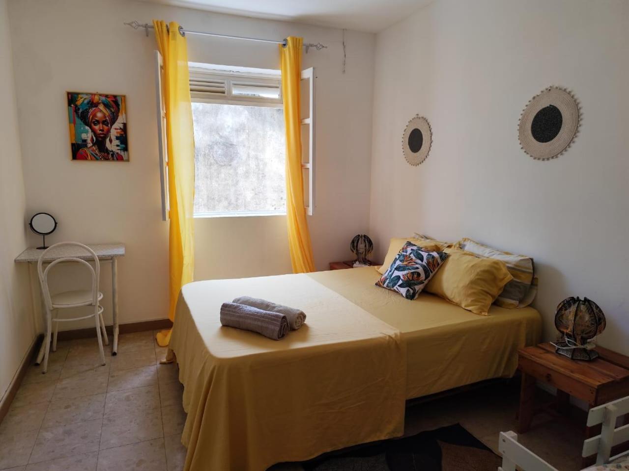 Four-Bedroom Apartment with Balcony  photo 1