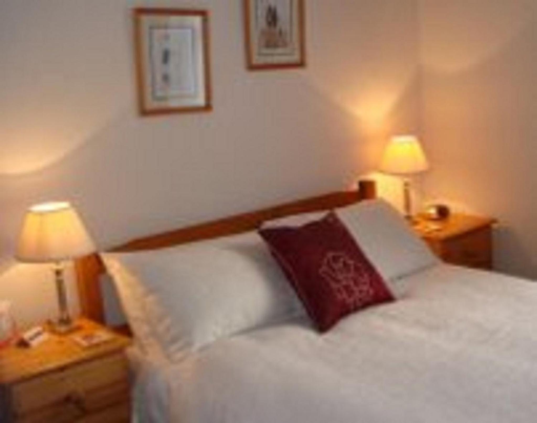 Double Room with Private Bathroom photo 1