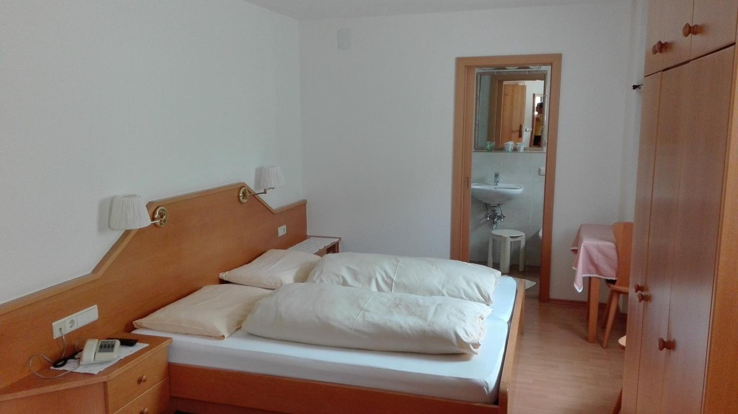 Double Room - Photo 3