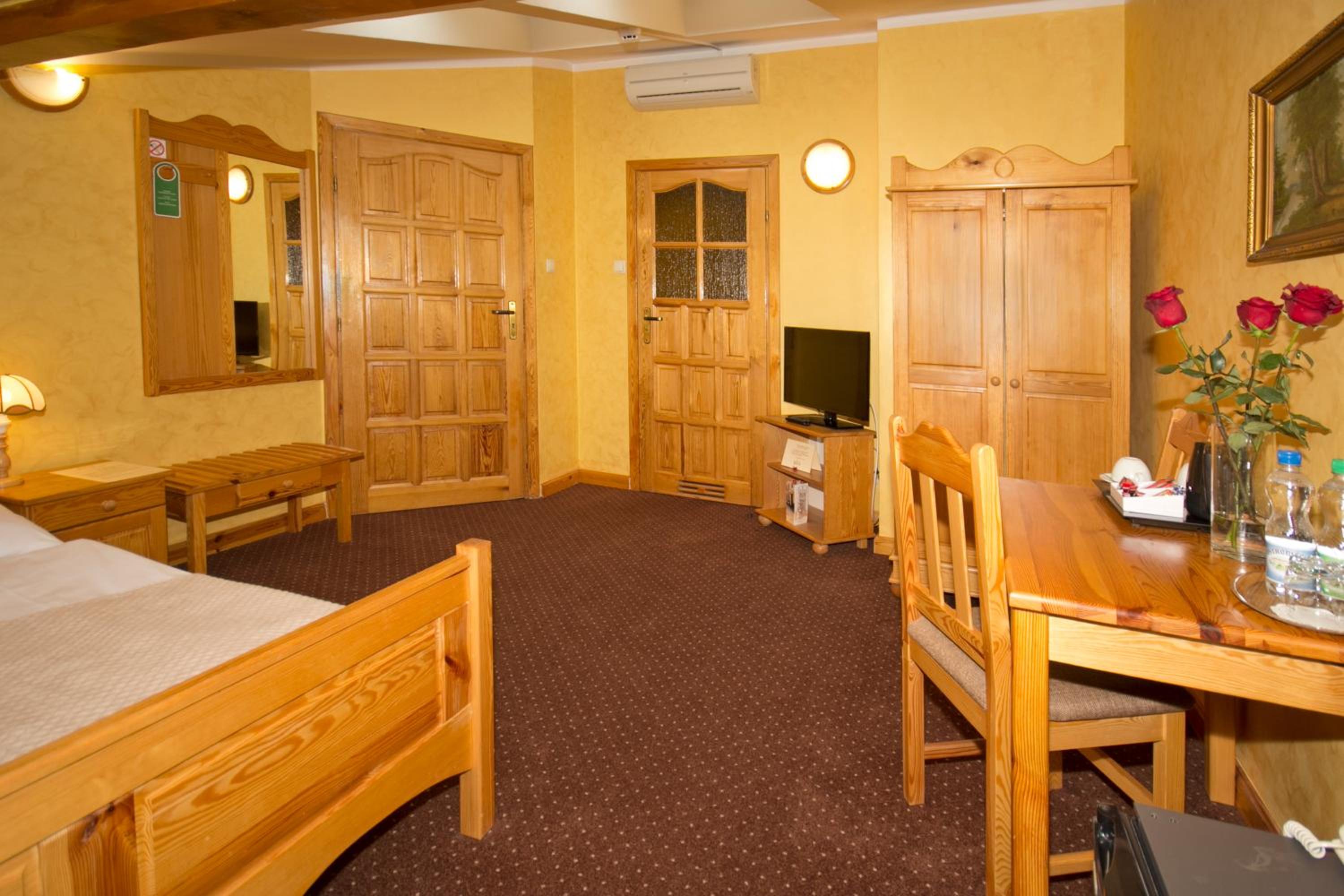 Economy Double Room - Photo 5