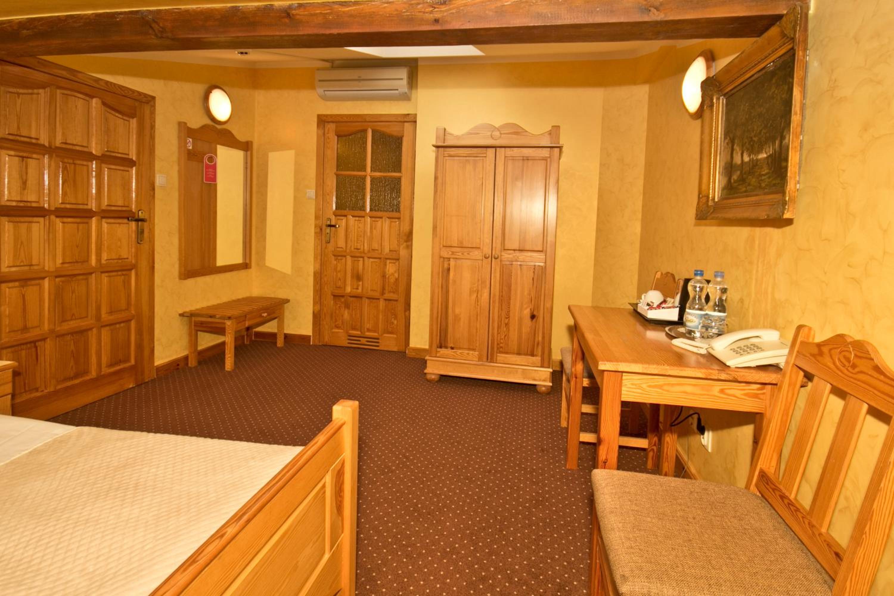 Economy Double Room - Photo 2