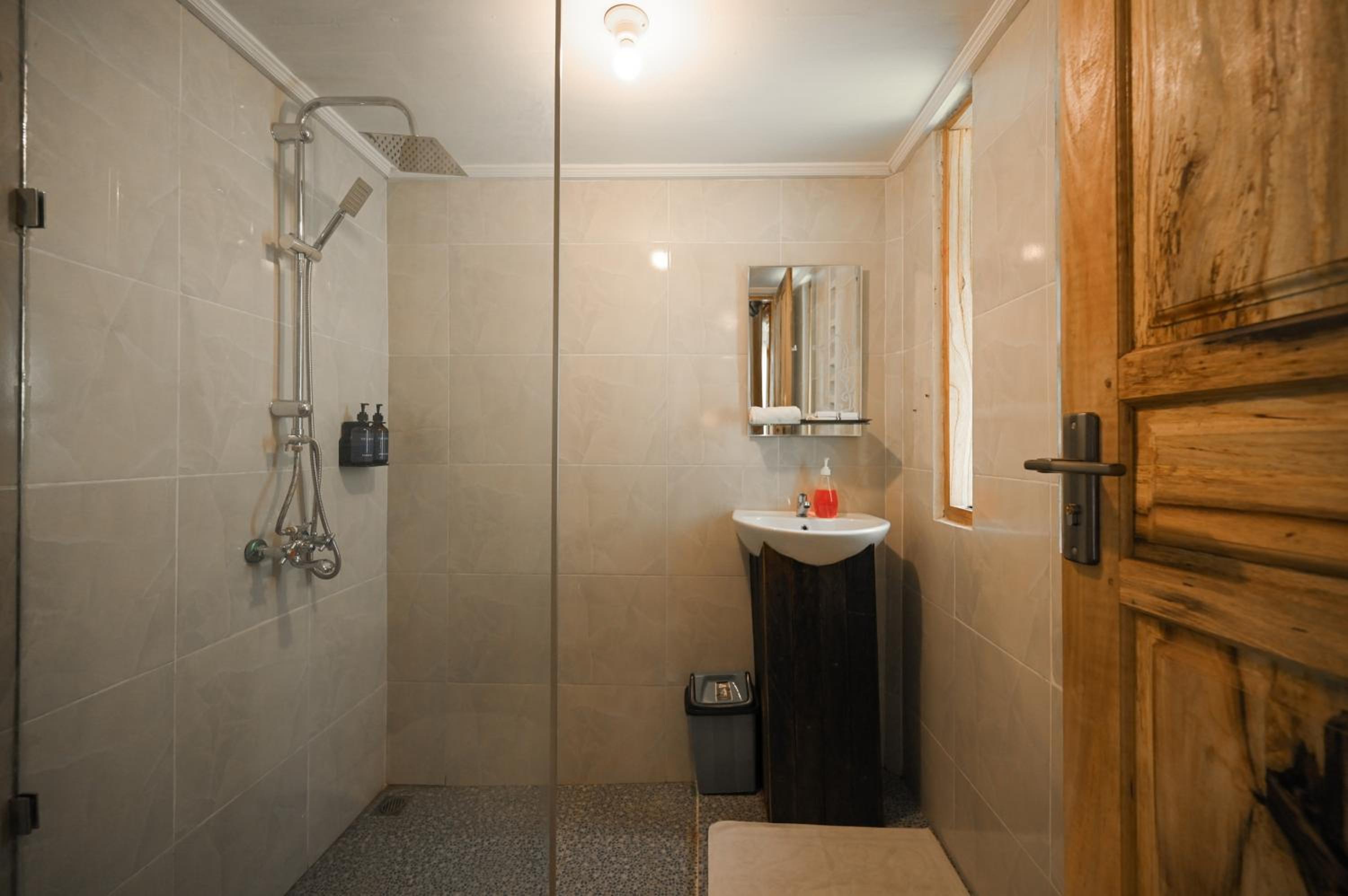 Villa - Photo 4