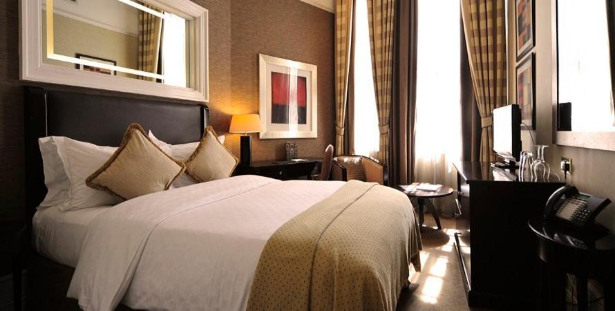 Club Double Room - Photo 1