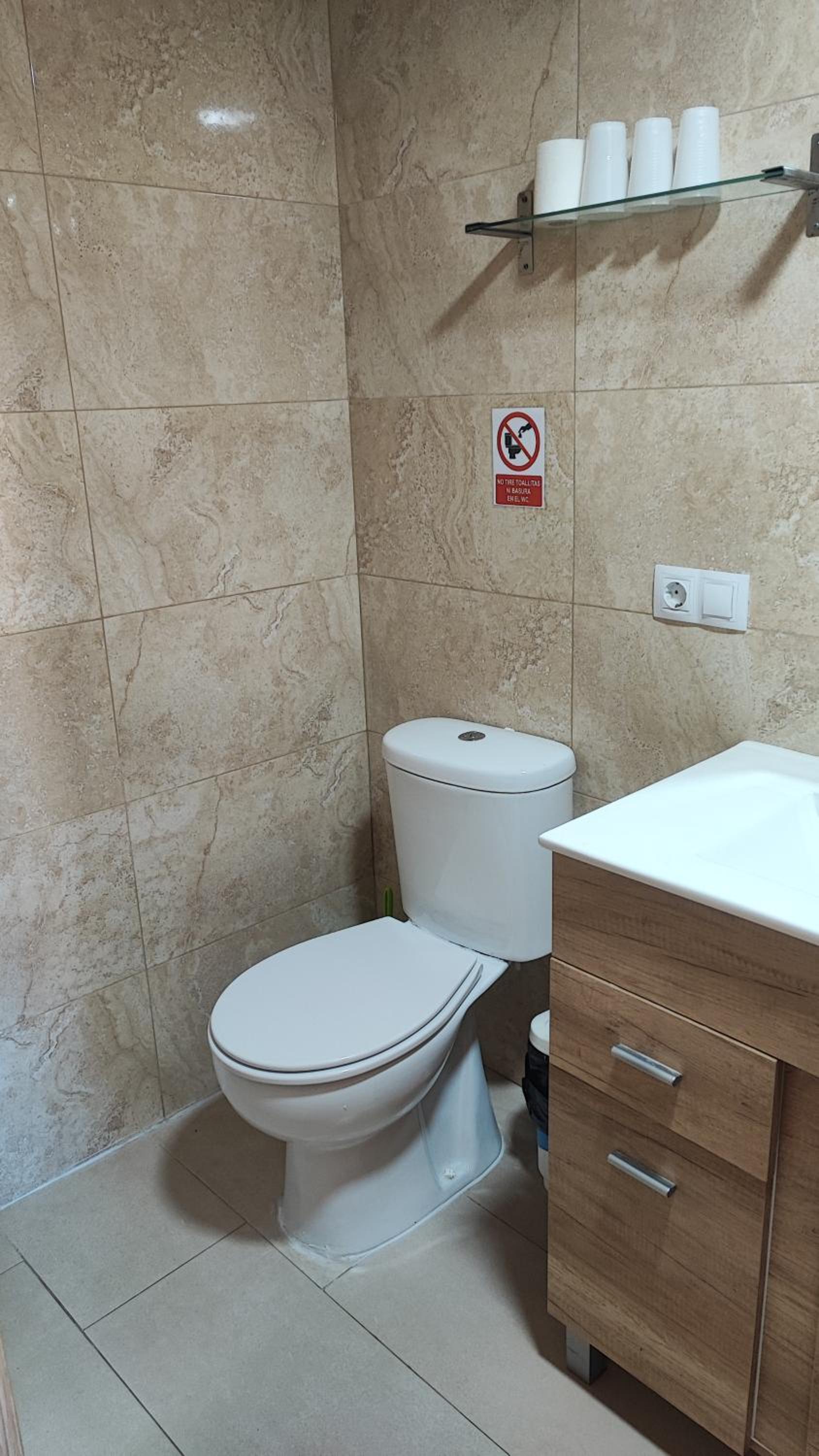 Double or Twin Room with Bathroom