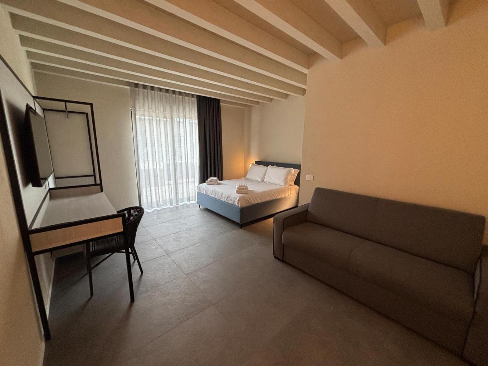Deluxe Quadruple Room photo 2