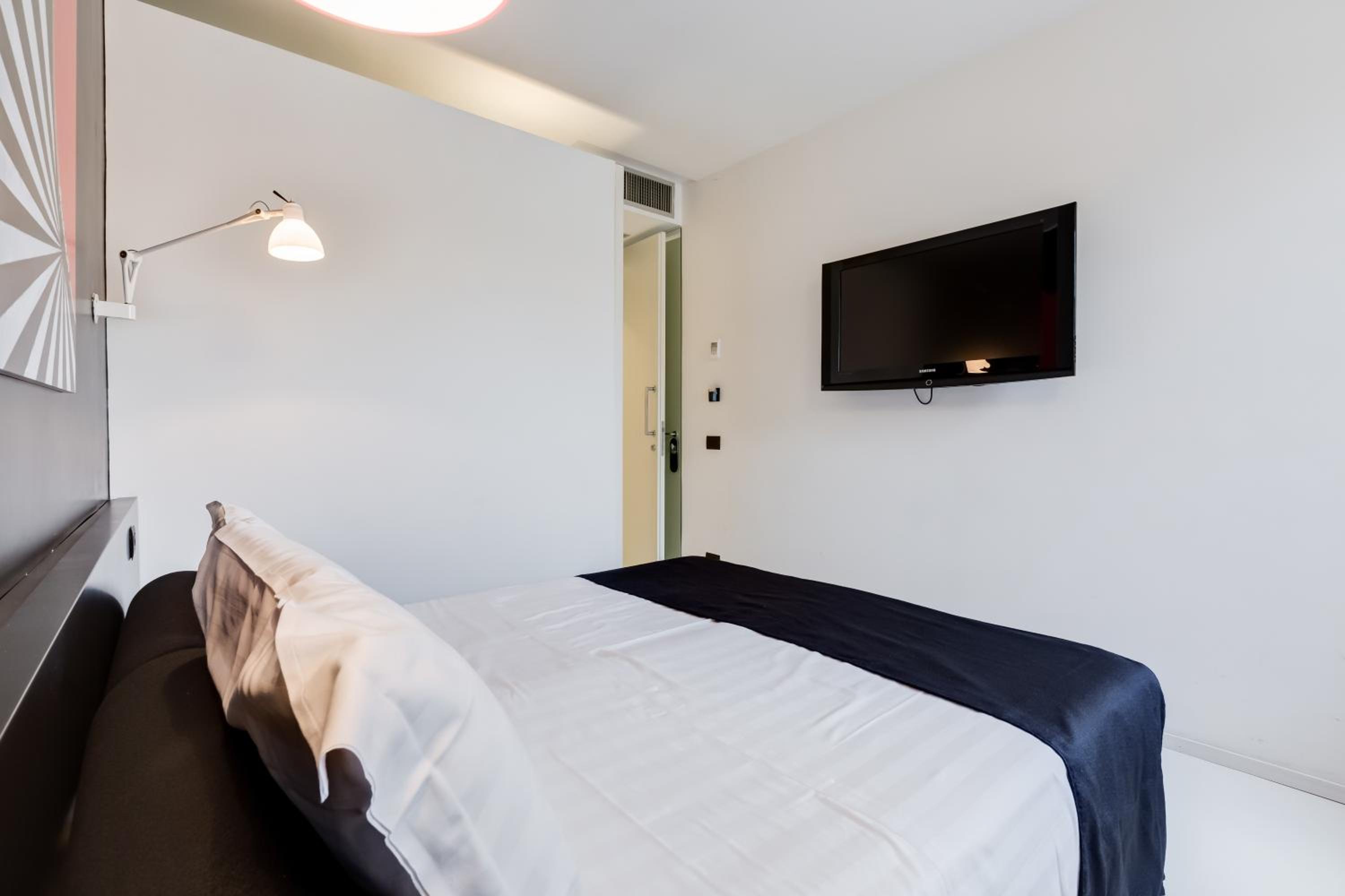 Deluxe Double or Twin Room photo 3