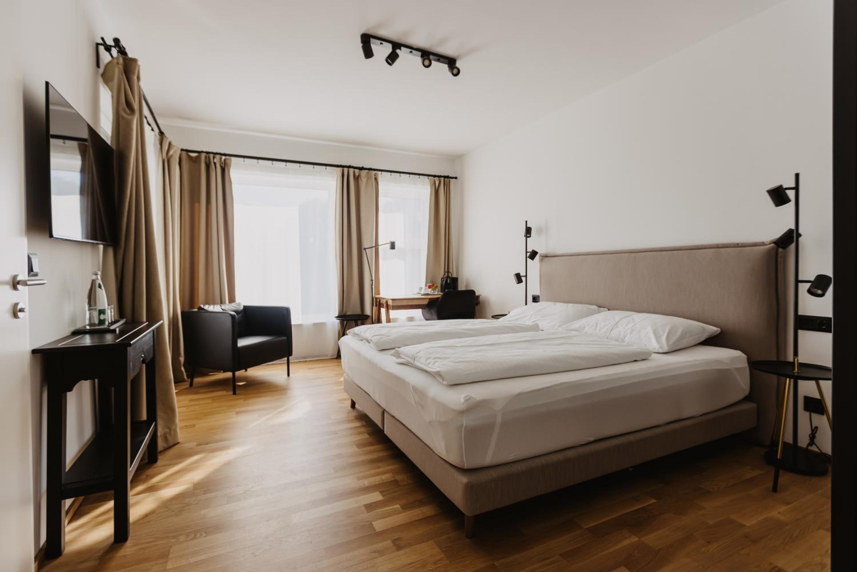 Deluxe Double Room photo 2