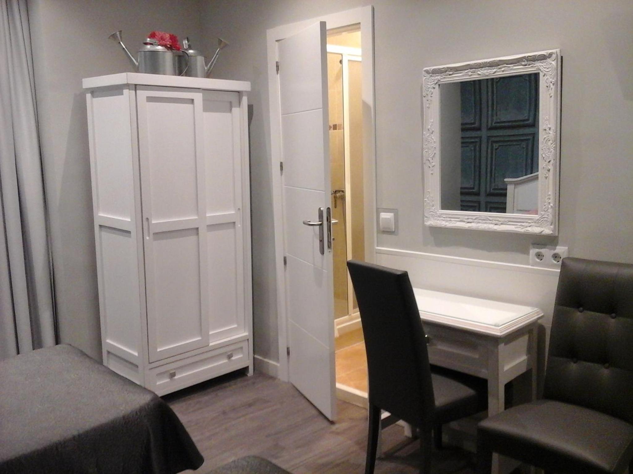 Triple Room - Photo 7