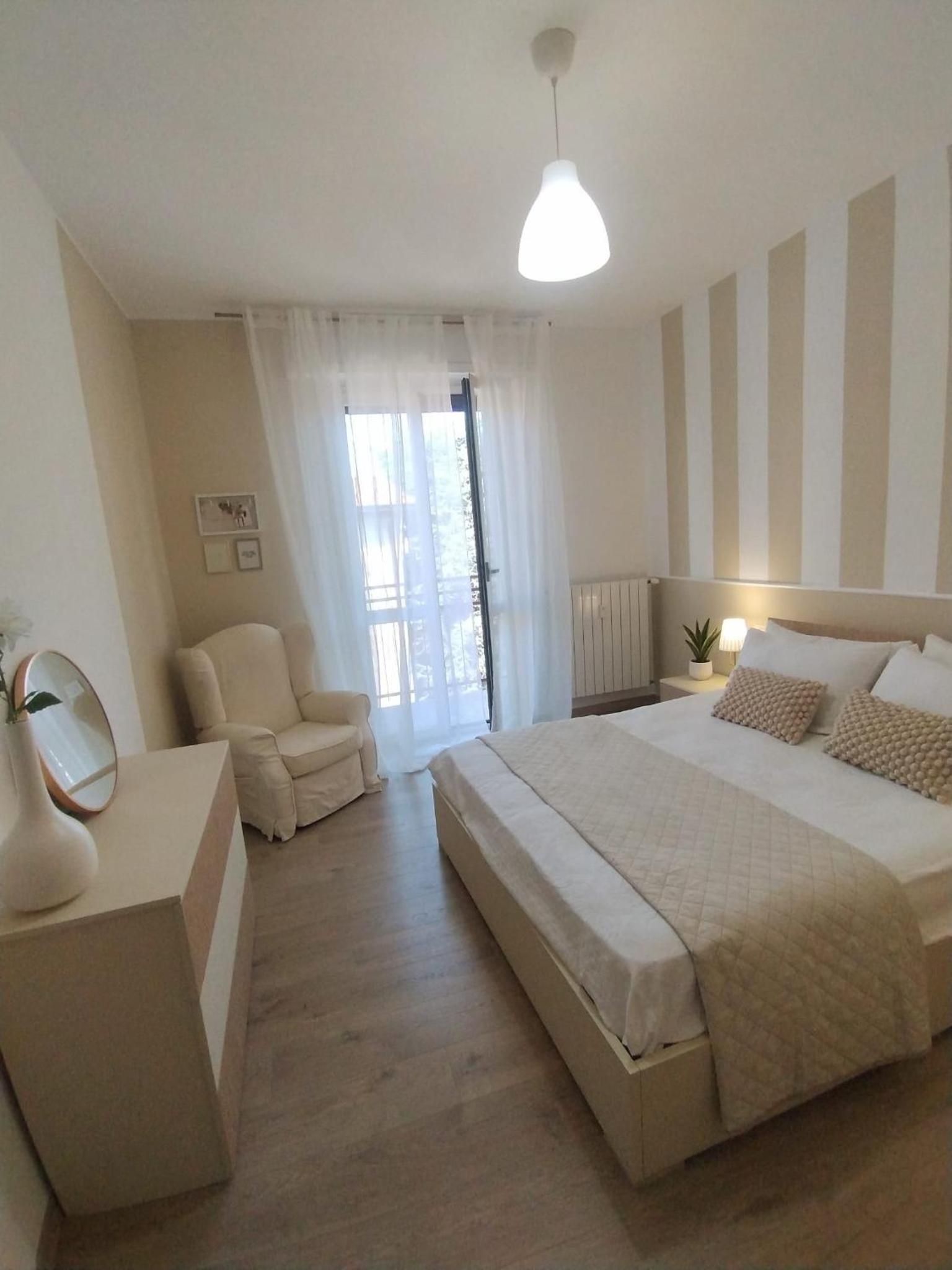 Three-Bedroom Deluxe Apartment photo 1