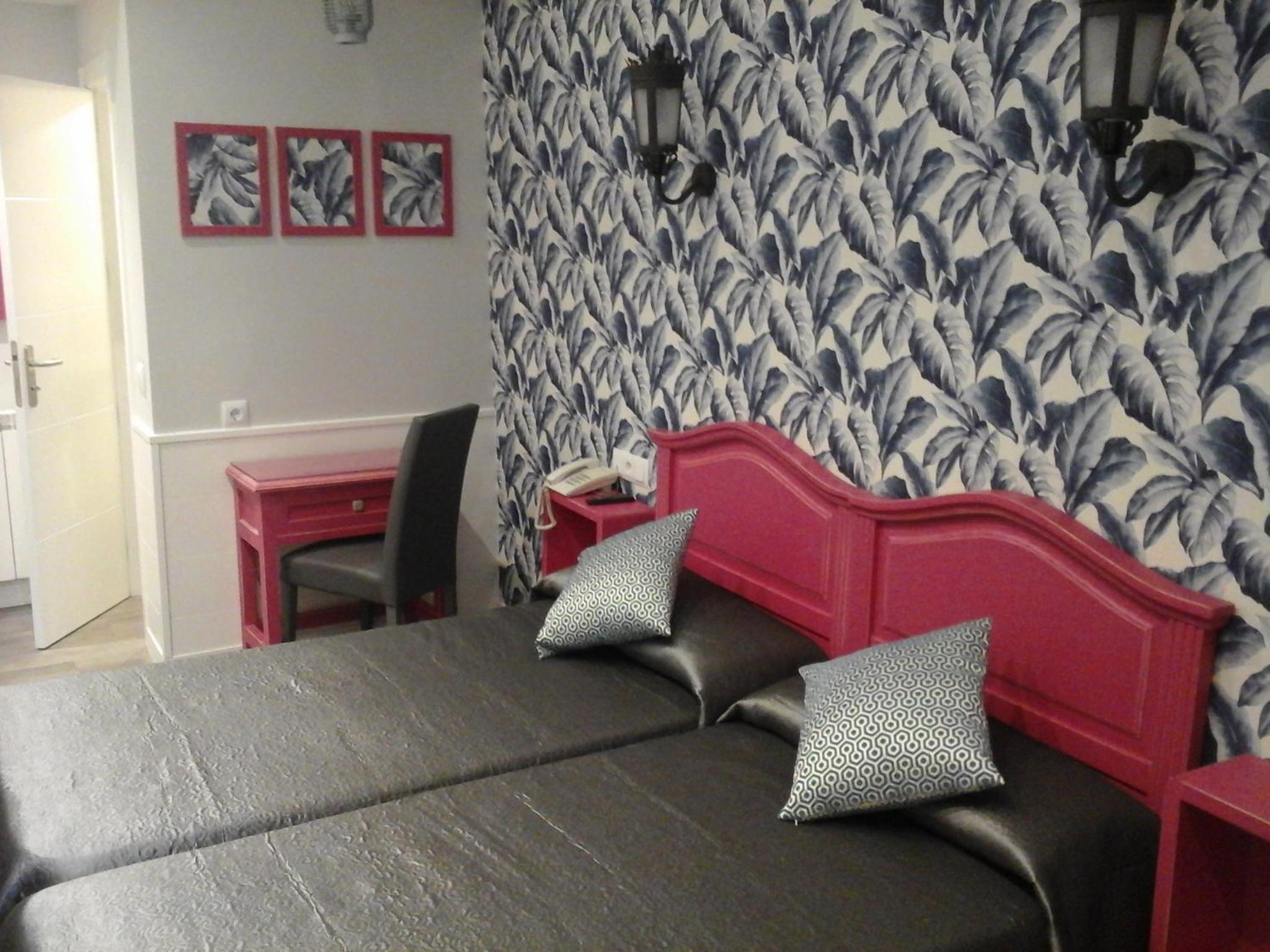Twin Room - Photo 5