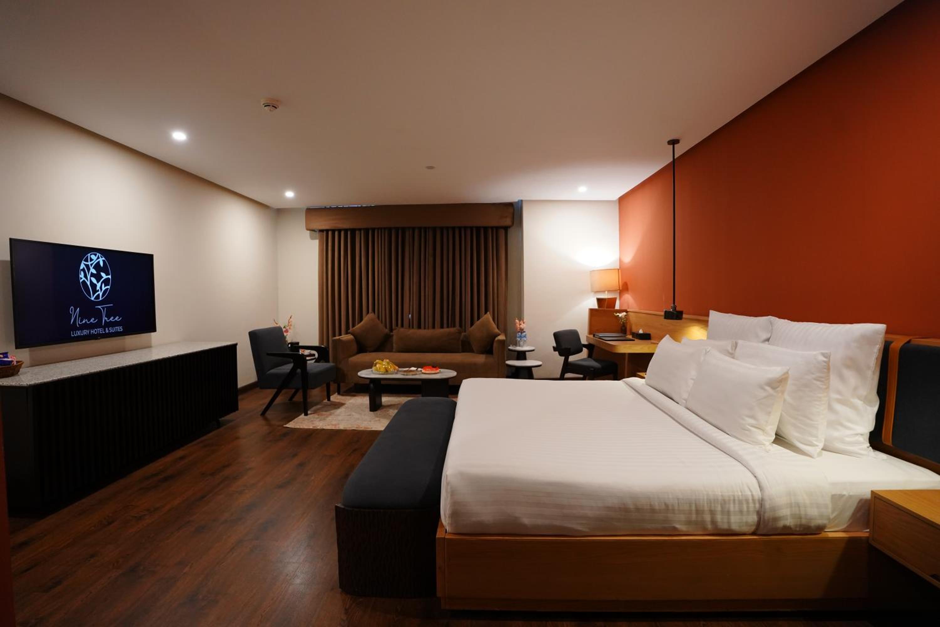 Superior King Room