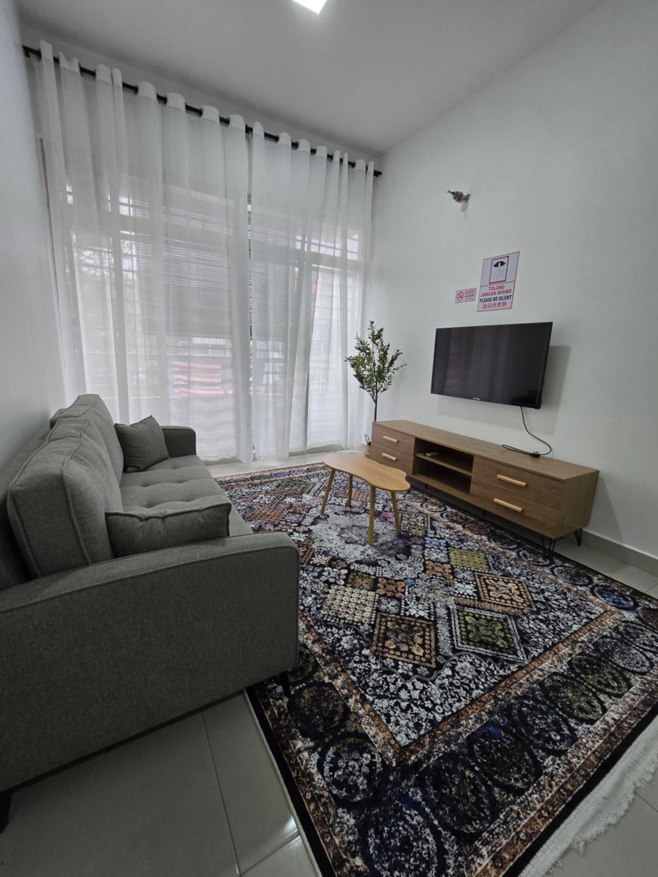 Apartment with Garden View