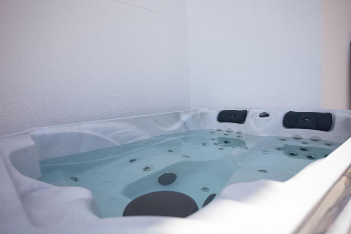 Double Room with Spa Bath
