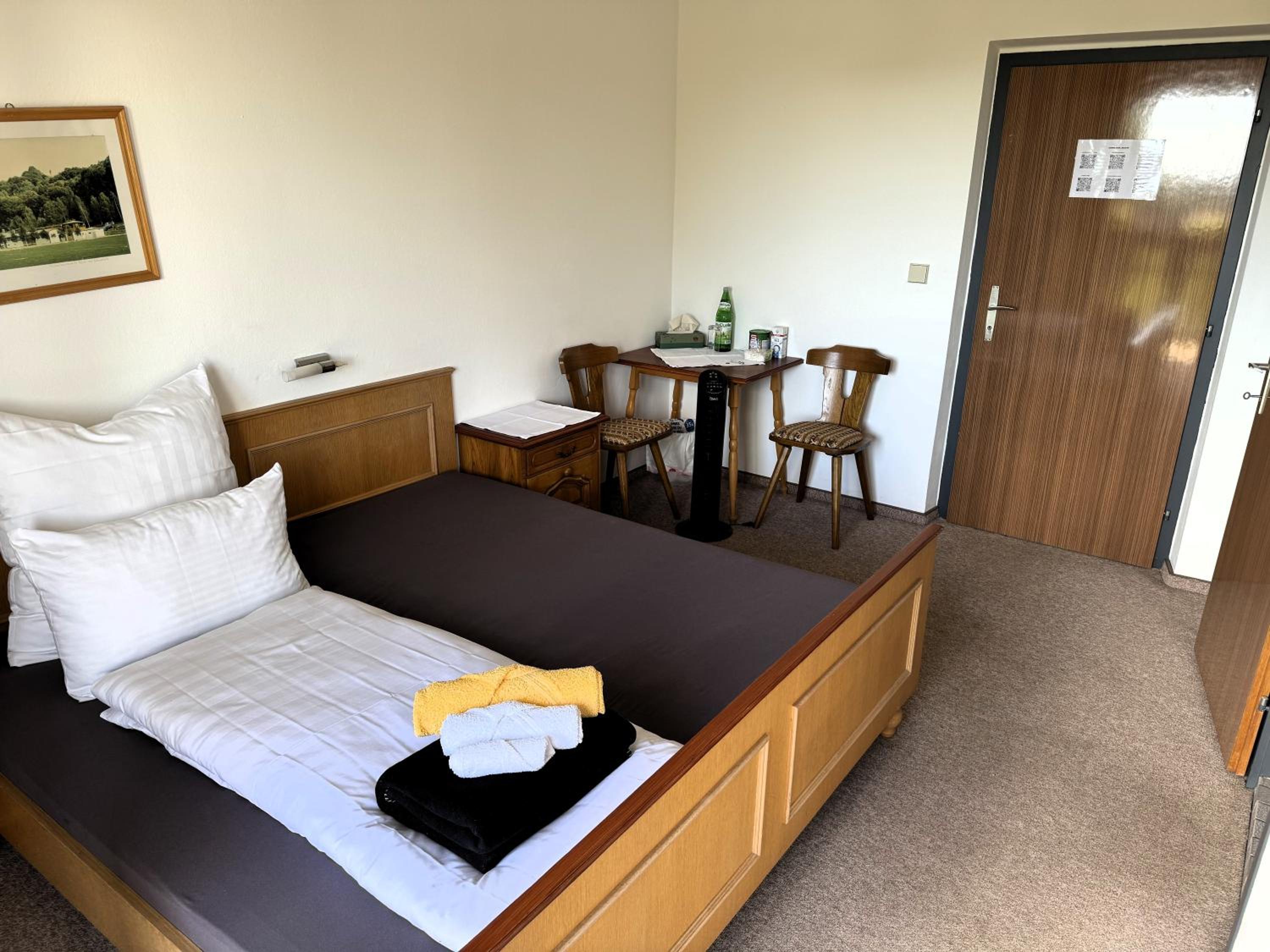 Budget Double Room photo 1