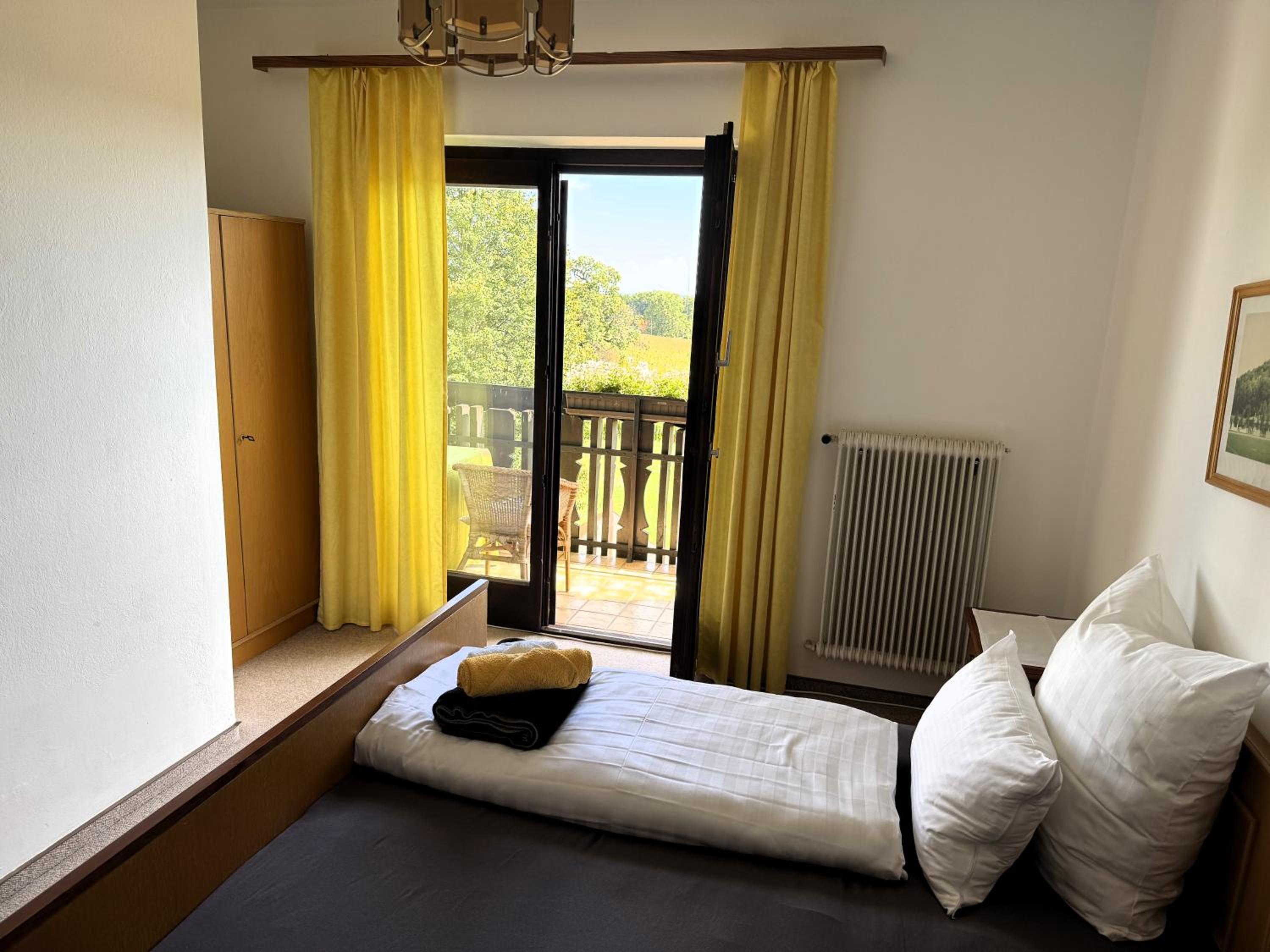 Budget Double Room photo 2