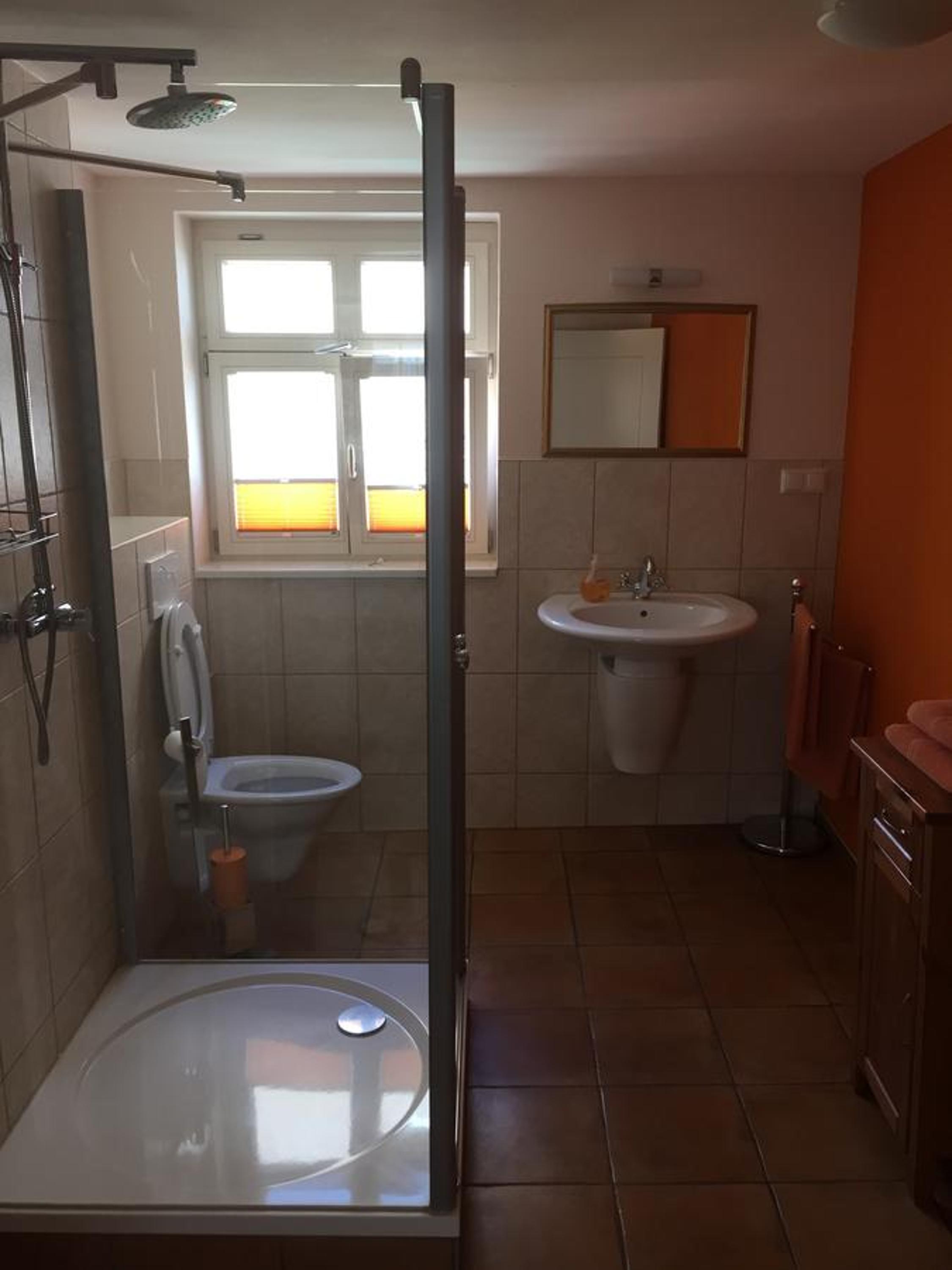 Double Room - Photo 7
