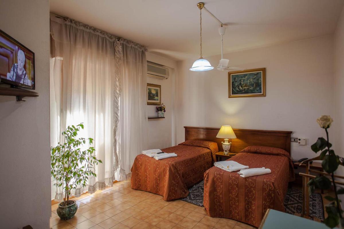 Twin Room with Garden View photo 2