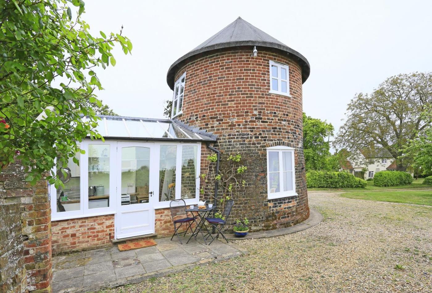 One-Bedroom House photo 1
