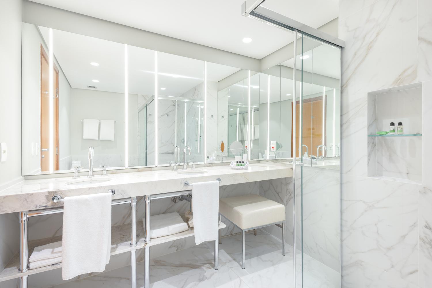 Super Luxury Prime Suite
