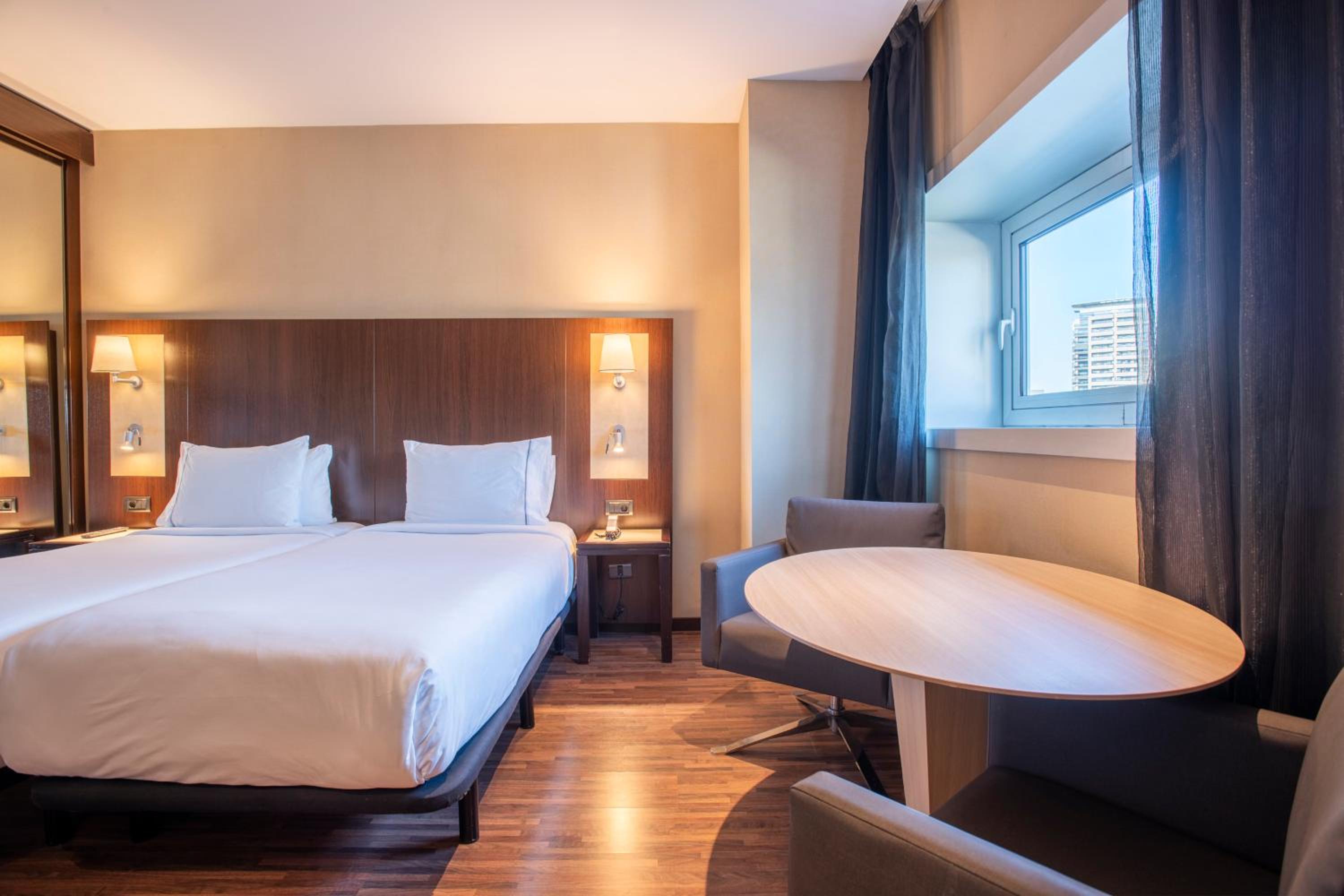 Comfort Double or Twin Room thumbnail 6