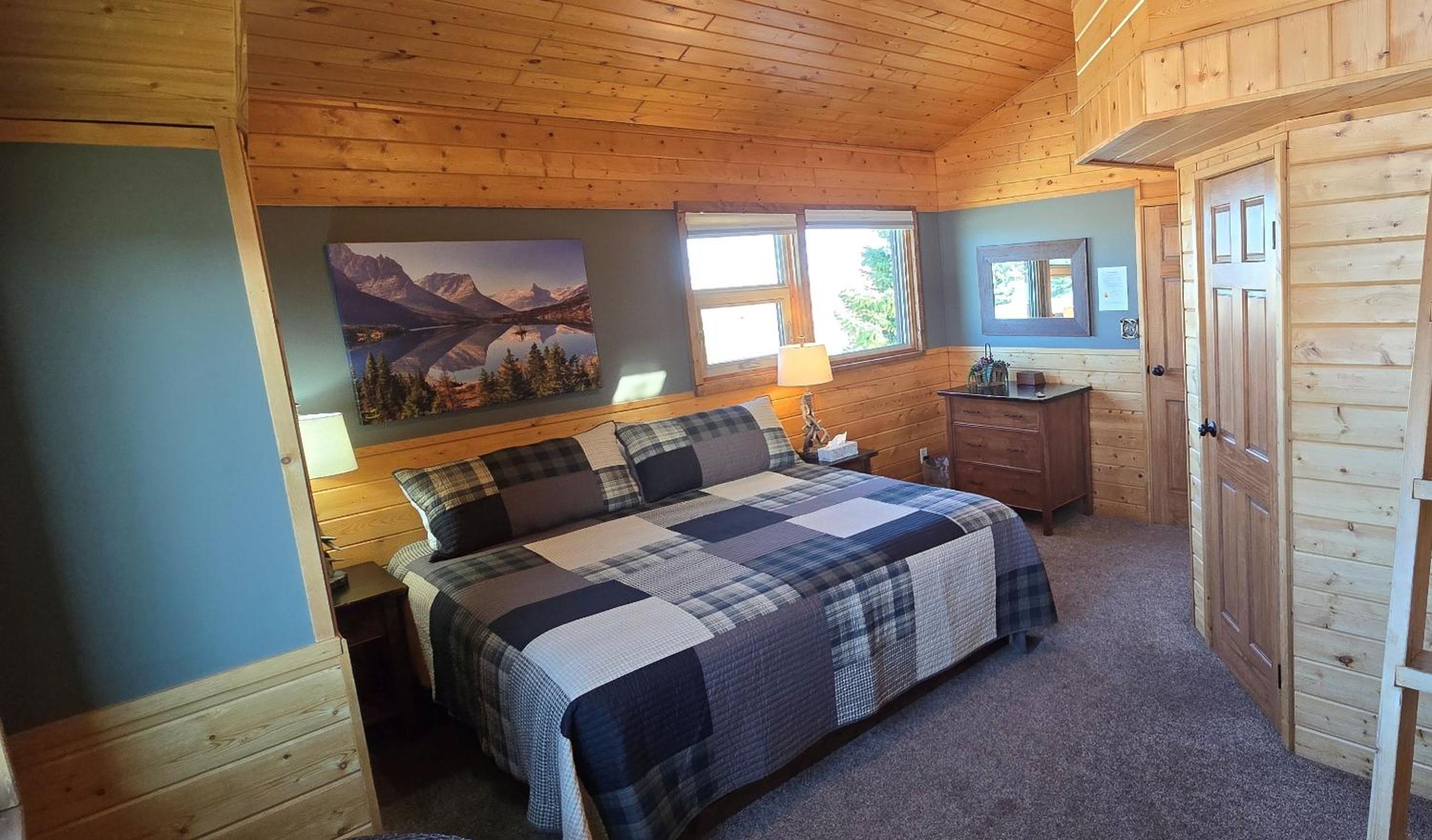 Deluxe King Room