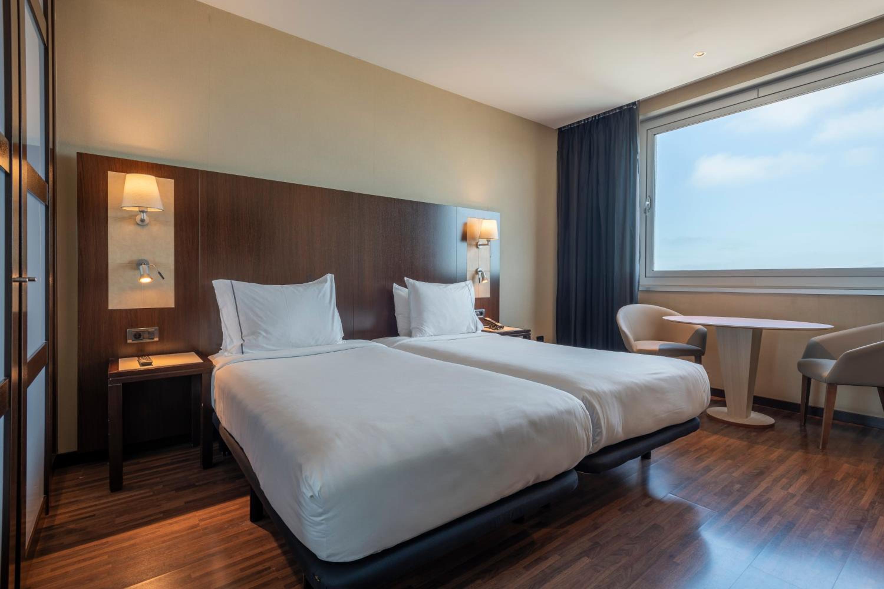 Deluxe Double or Twin Room with Sea View