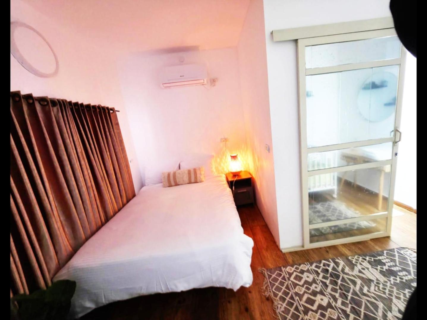 Double or Twin Room with Private Bathroom photo 2