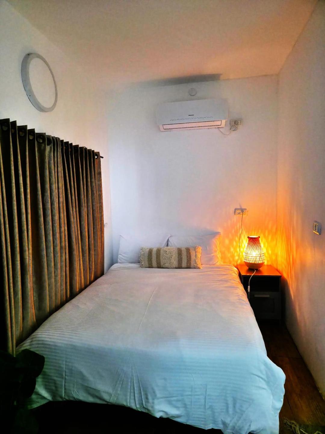 Double or Twin Room with Private Bathroom photo 3