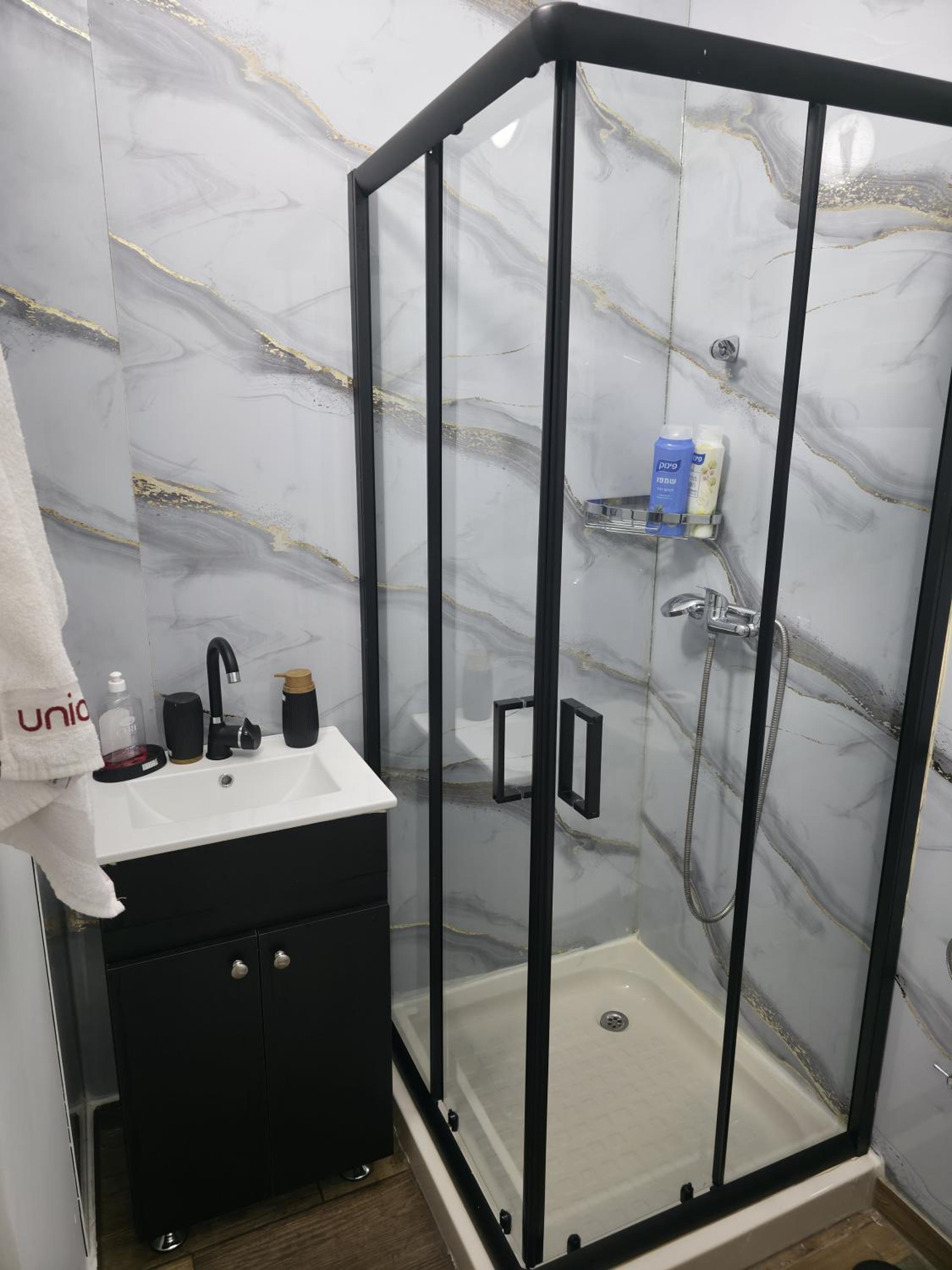 Double or Twin Room with Private Bathroom