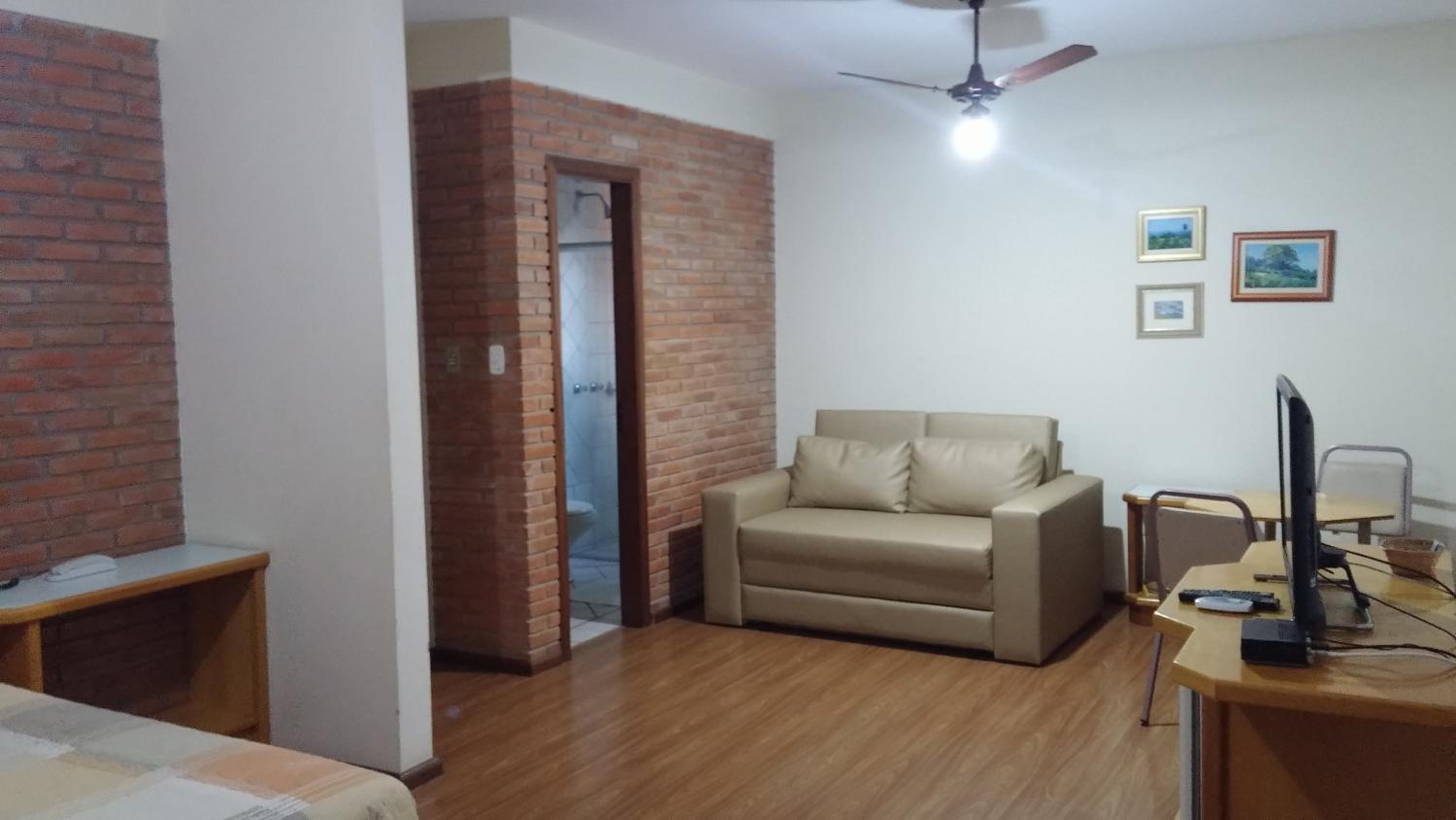 Superior Family Room photo 2