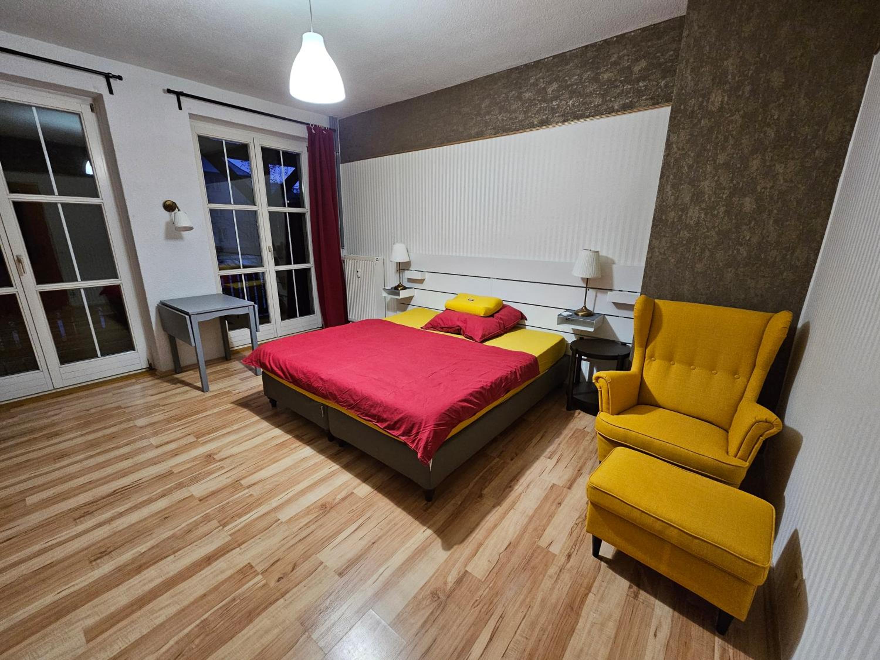 Apartment with Balcony photo 1