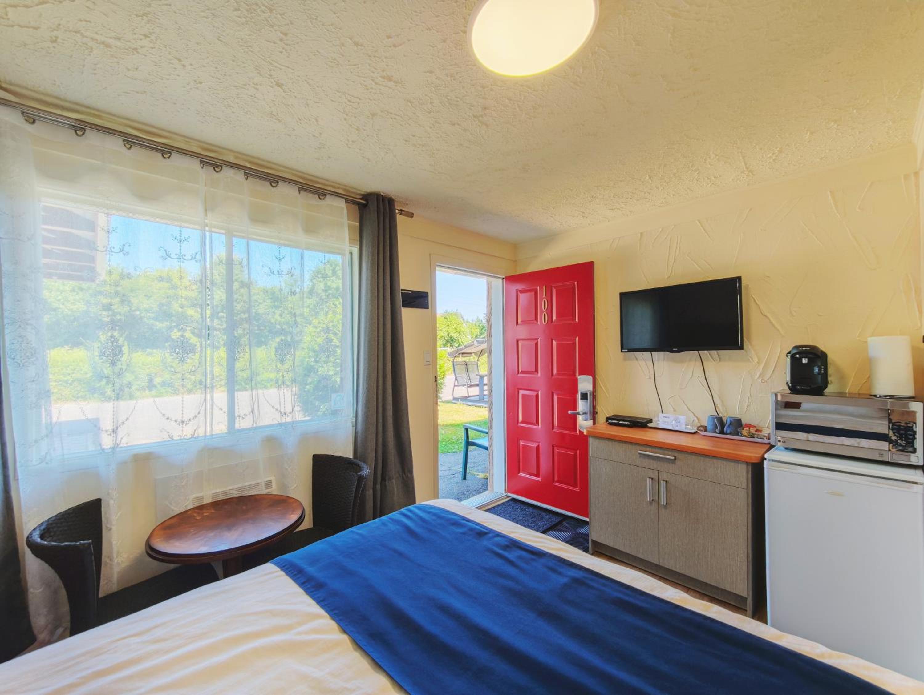 Budget Double Room photo 1