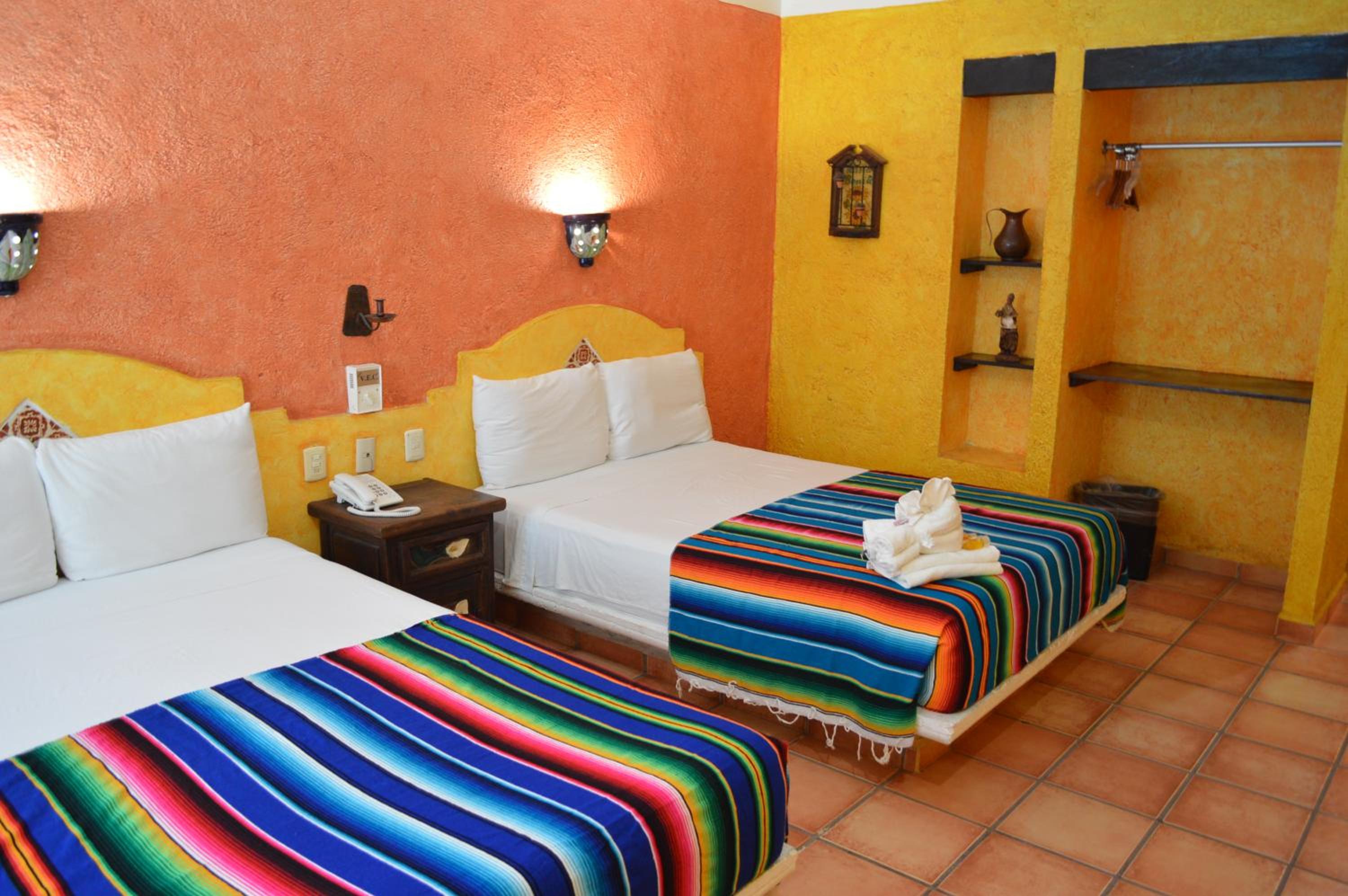 Standard Double Room - Photo 7