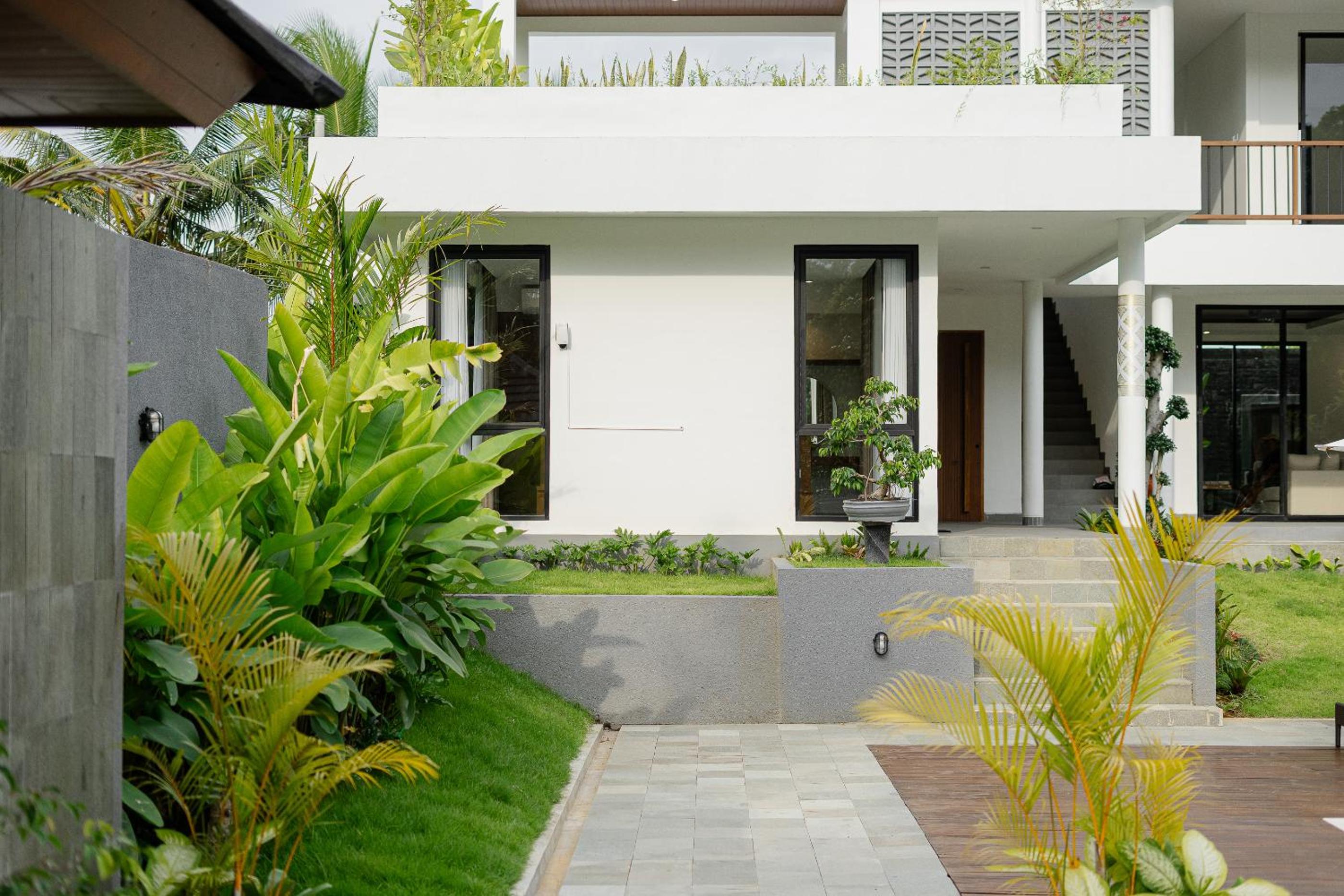 Three-Bedroom Villa photo 3