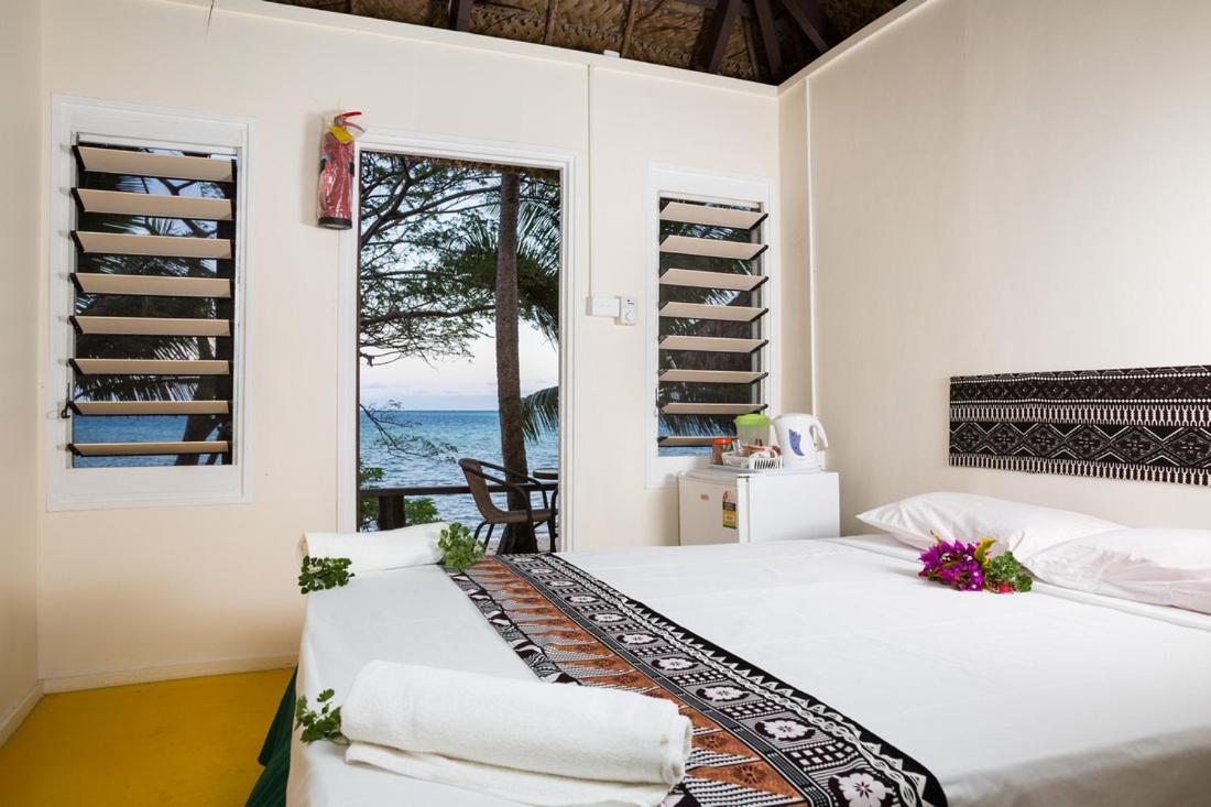 Bungalow - Beach Front photo 18