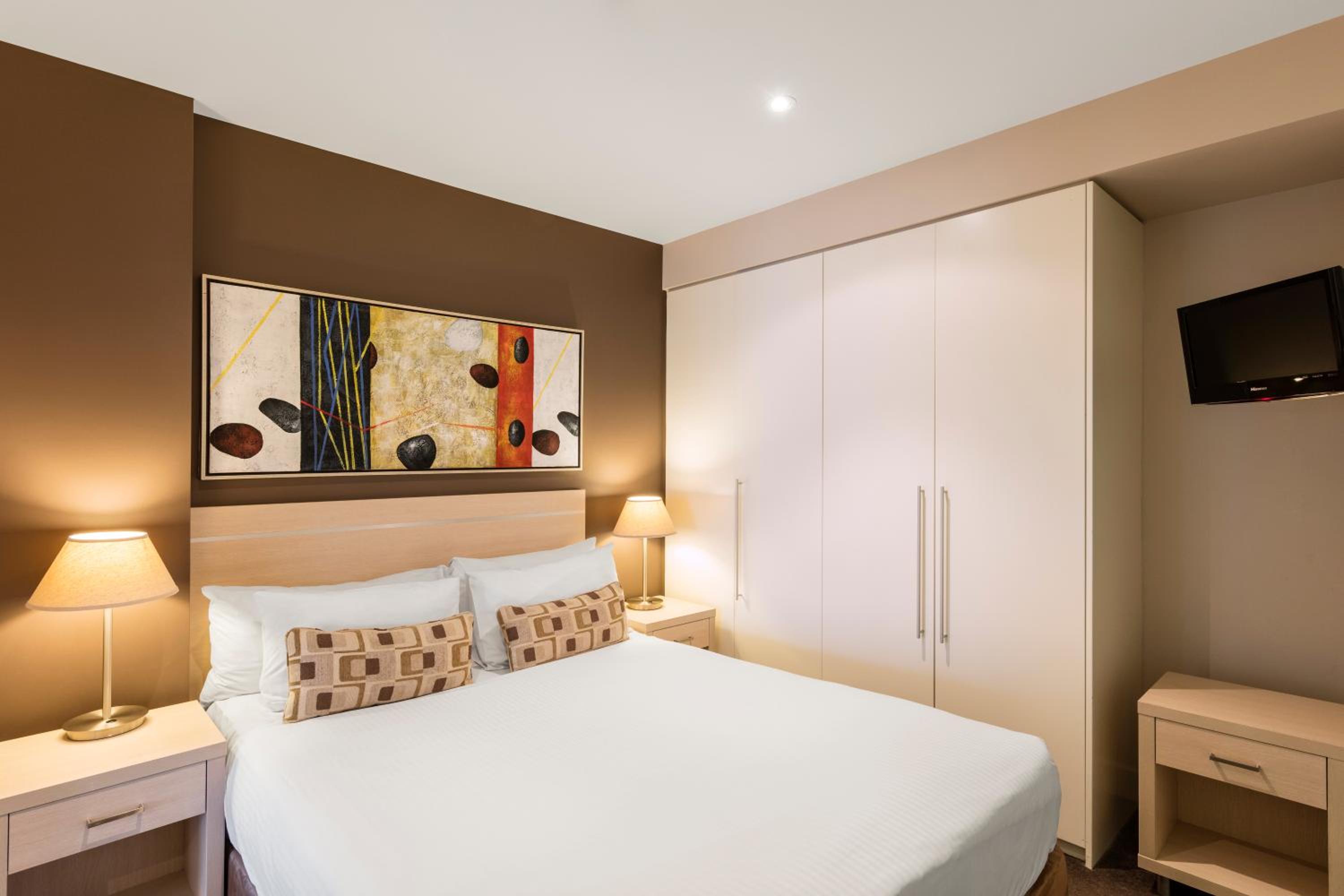 Two-Bedroom Apartment - Photo 1