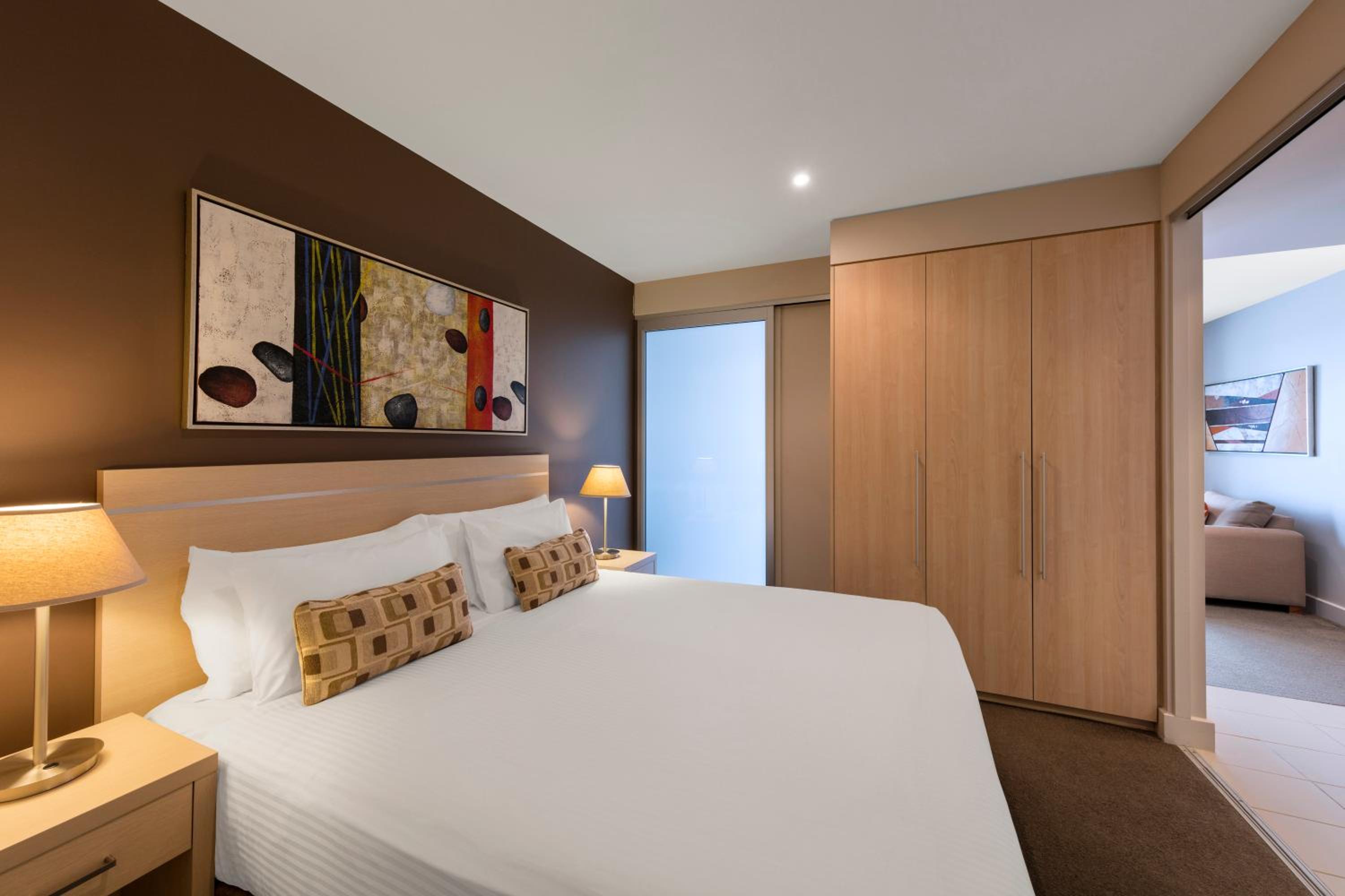 One-Bedroom Apartment with Ocean View - Photo 1