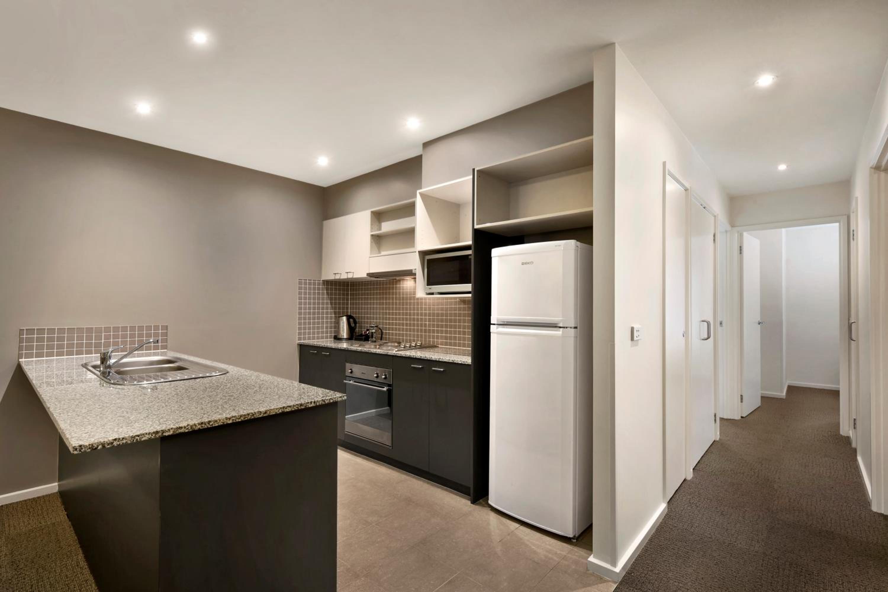 Two-Bedroom Apartment with Balcony thumbnail 6