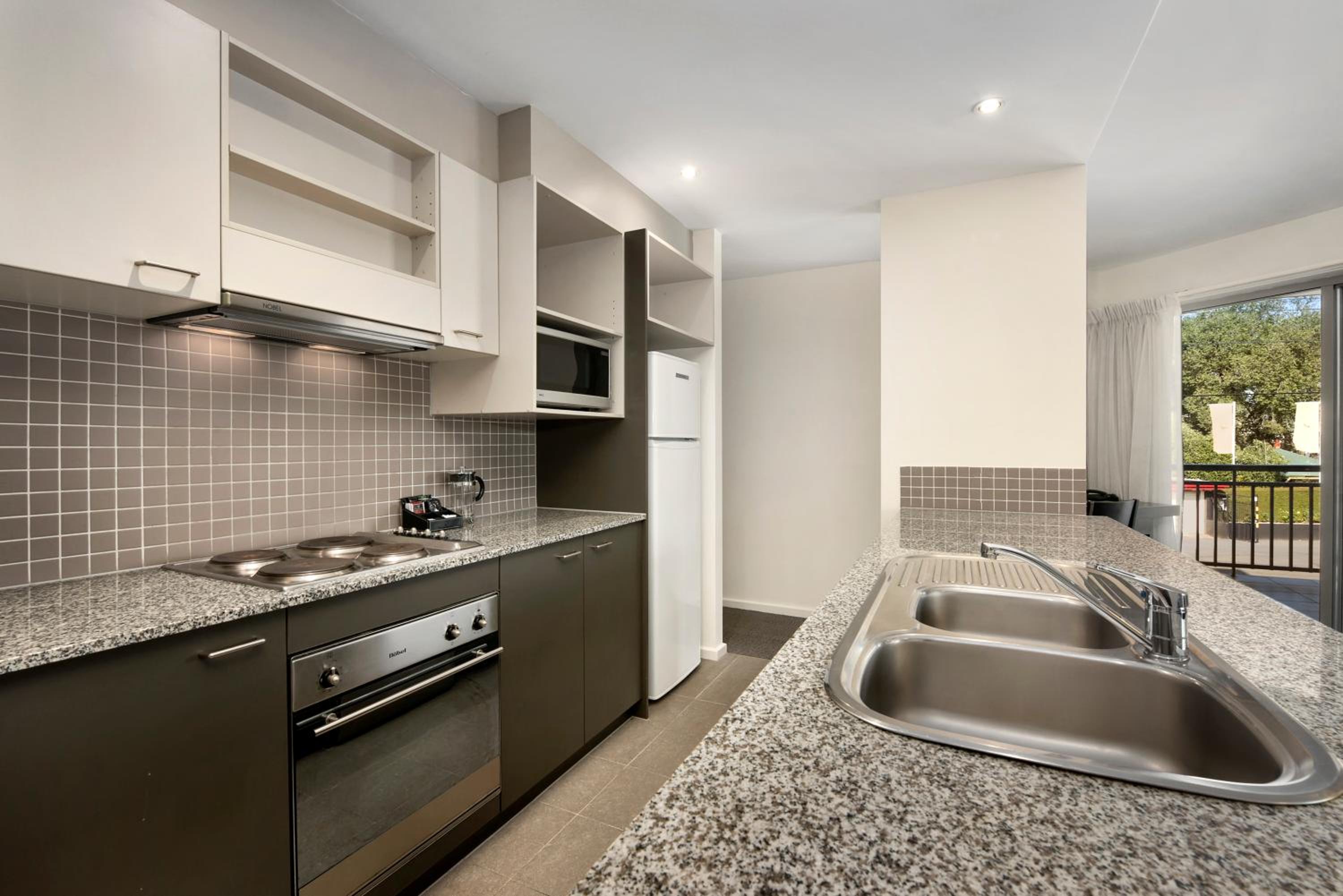 Two-Bedroom Apartment with Balcony thumbnail 5