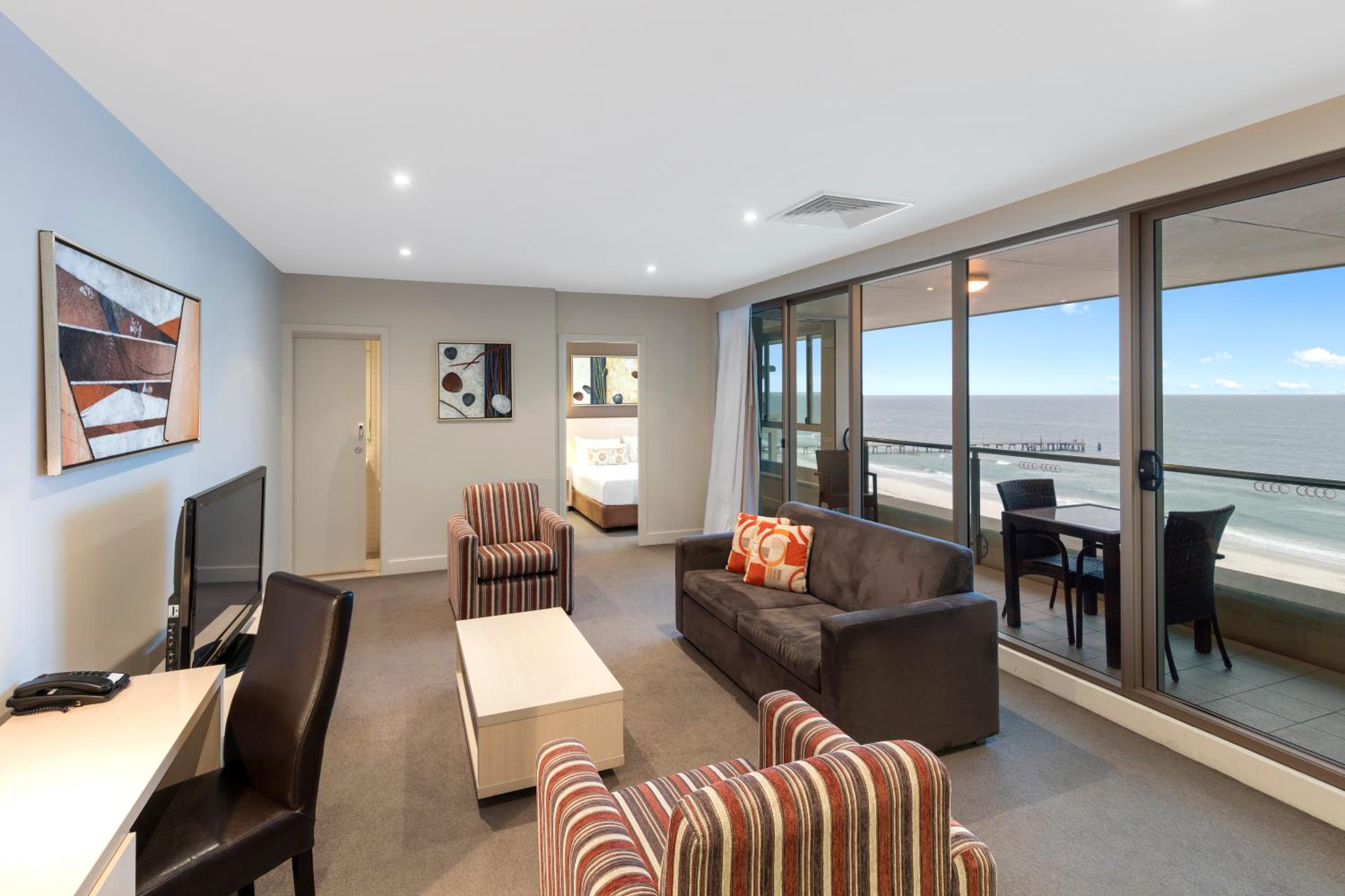 Two-Bedroom Apartment with Ocean View - No Housekeeping - Photo 5